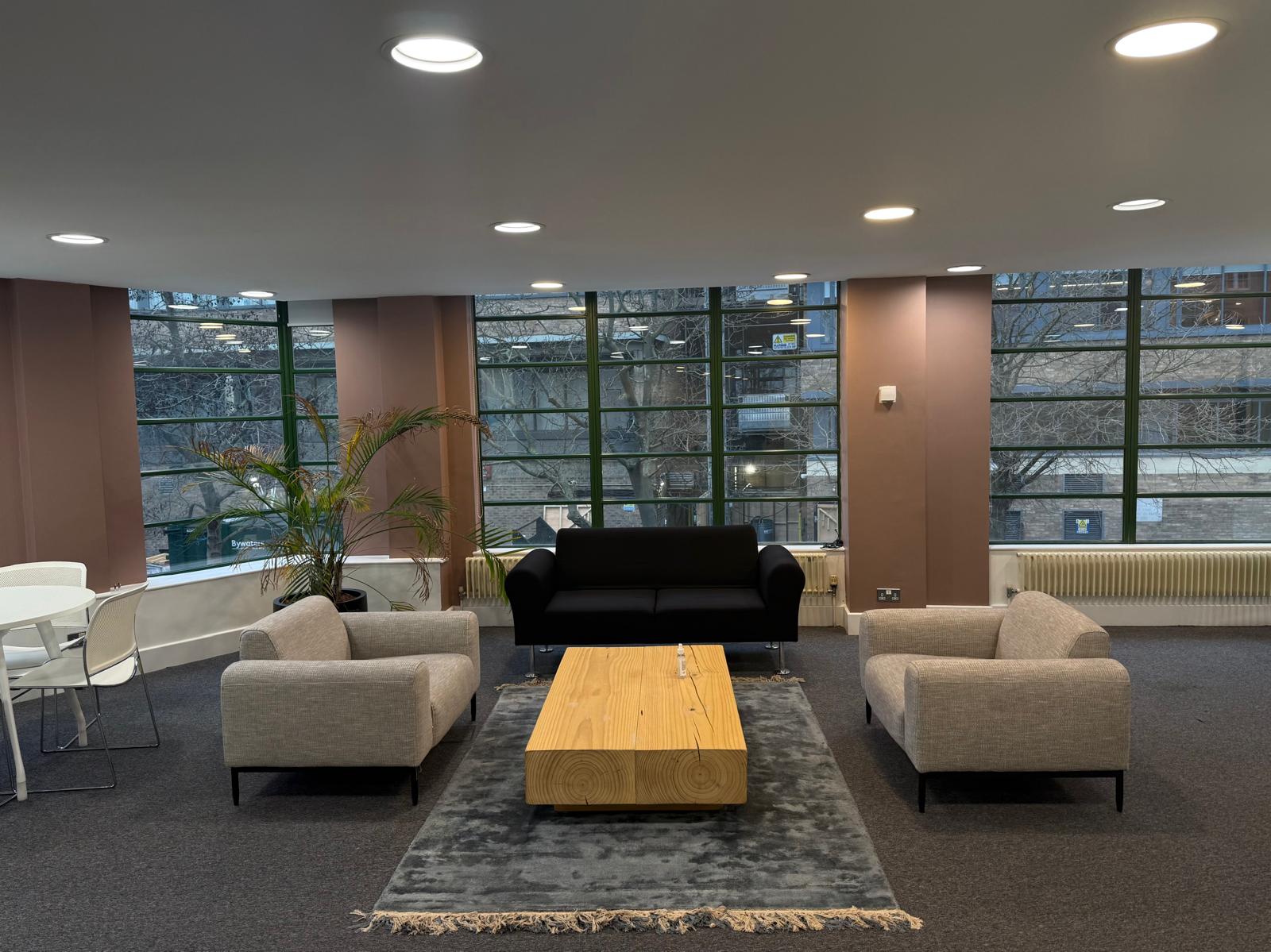 7 Herbrand Street photo 2