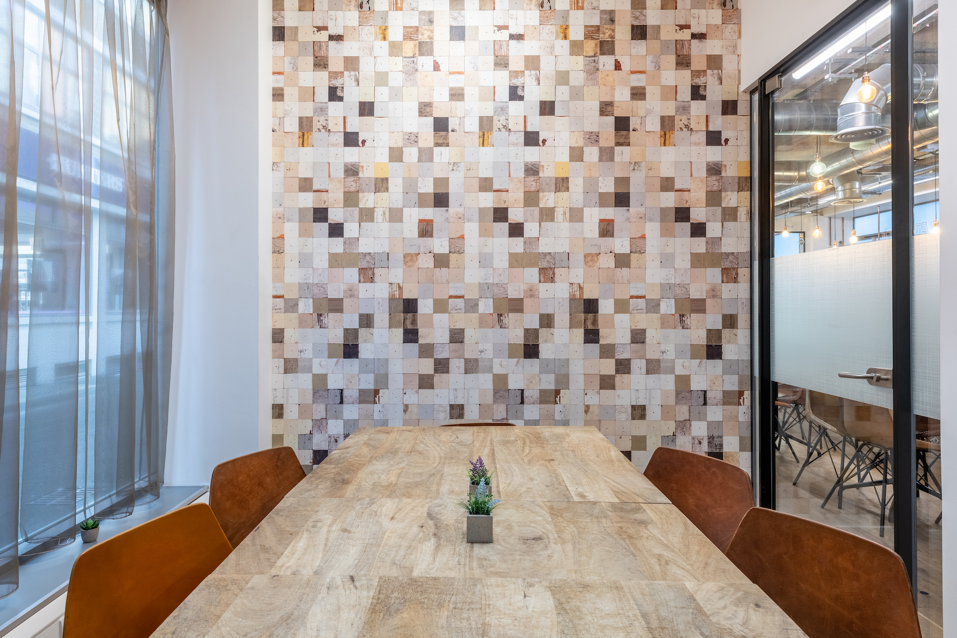 Curtain Road photo 8
