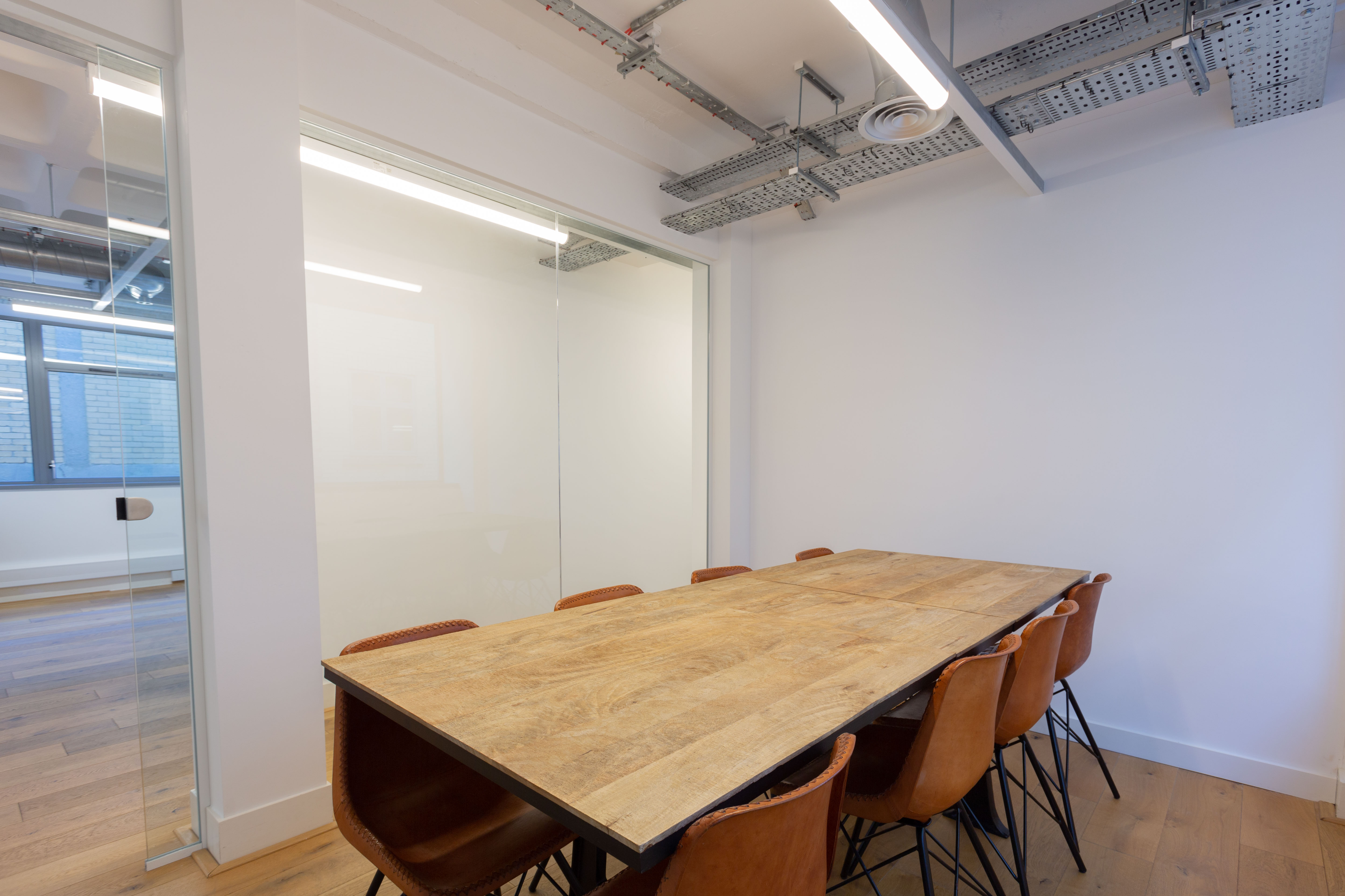 Curtain Road photo 5