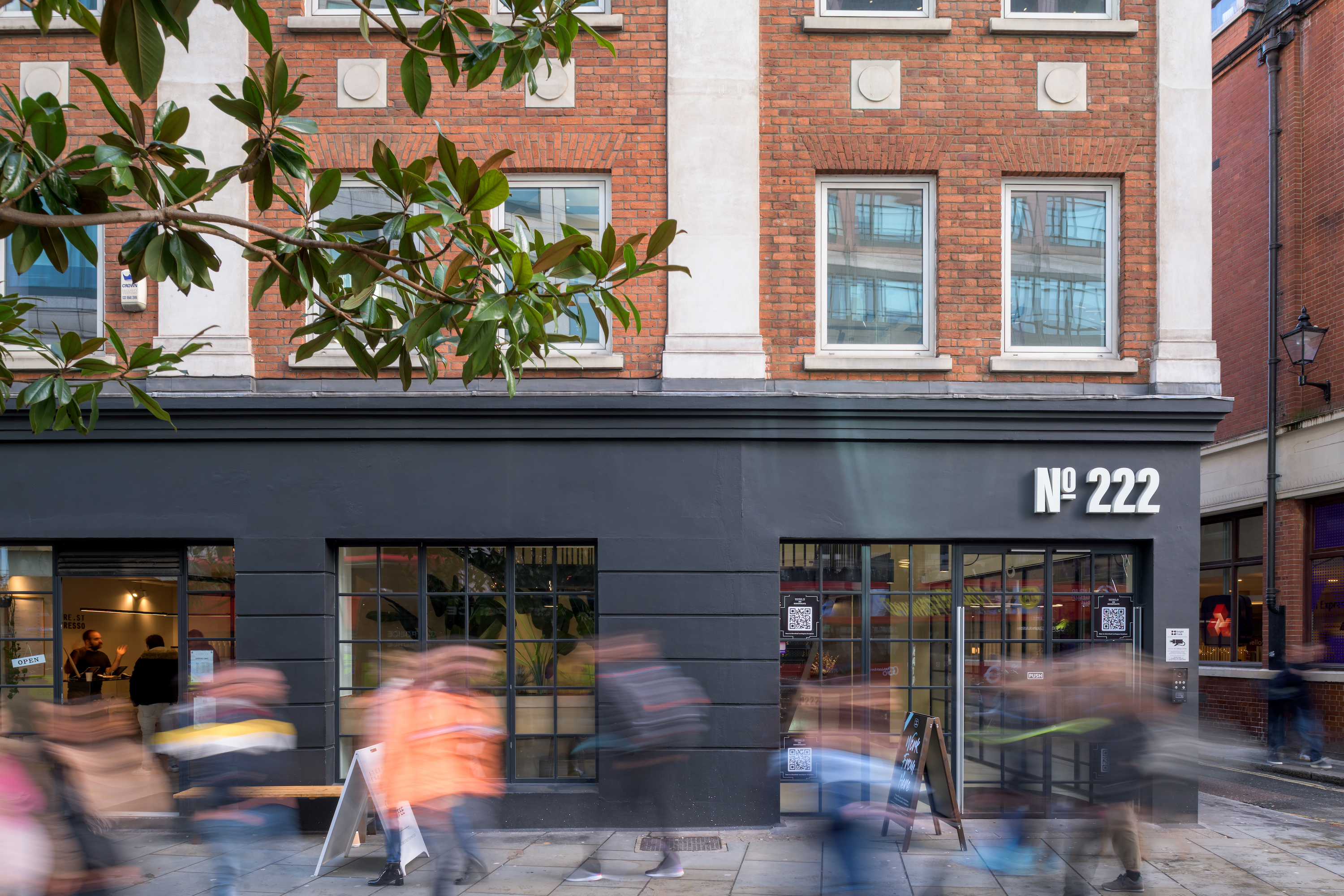 222 Bishopsgate photo 8