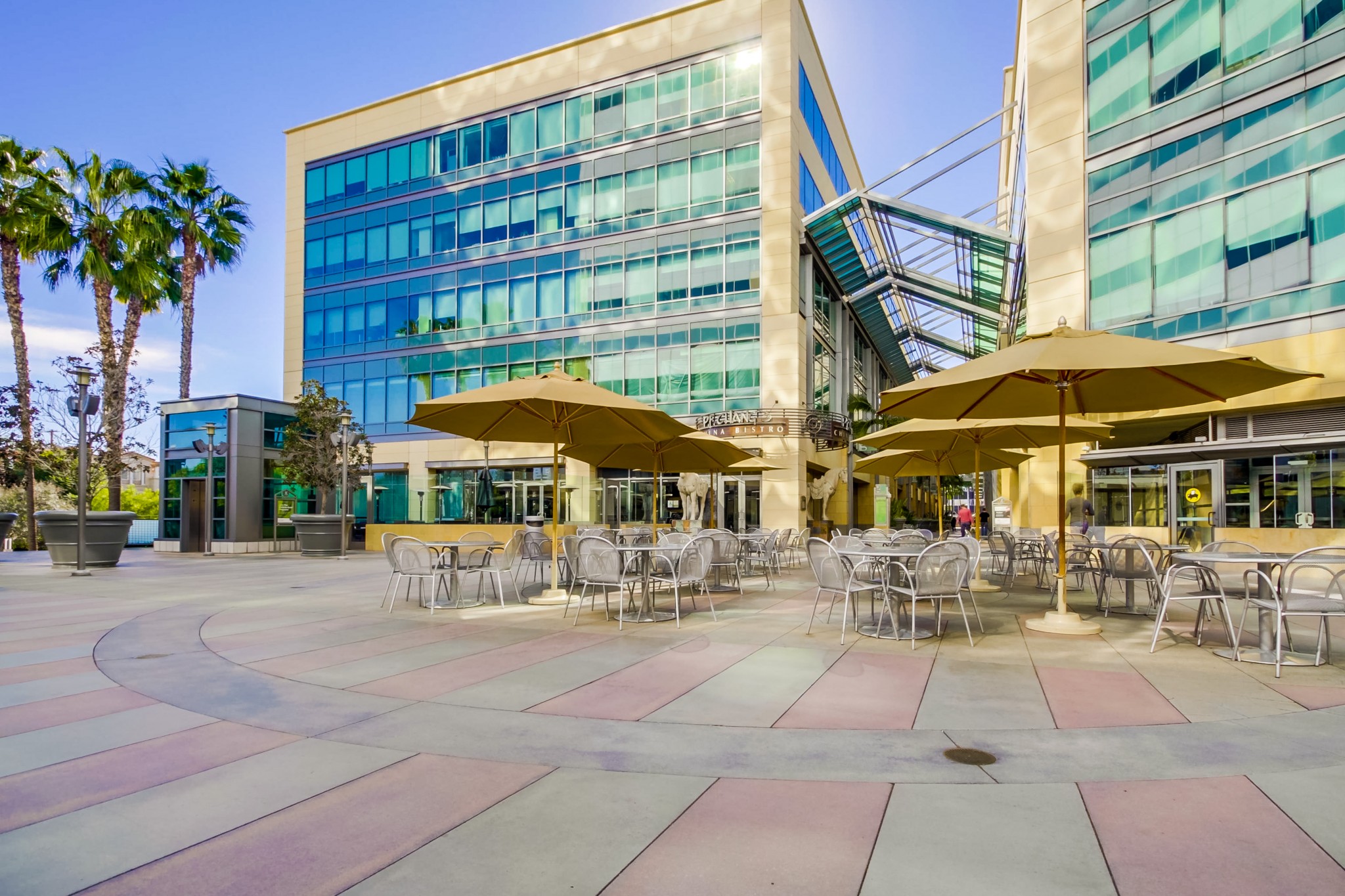 Sherman Oaks Galleria photo 6
