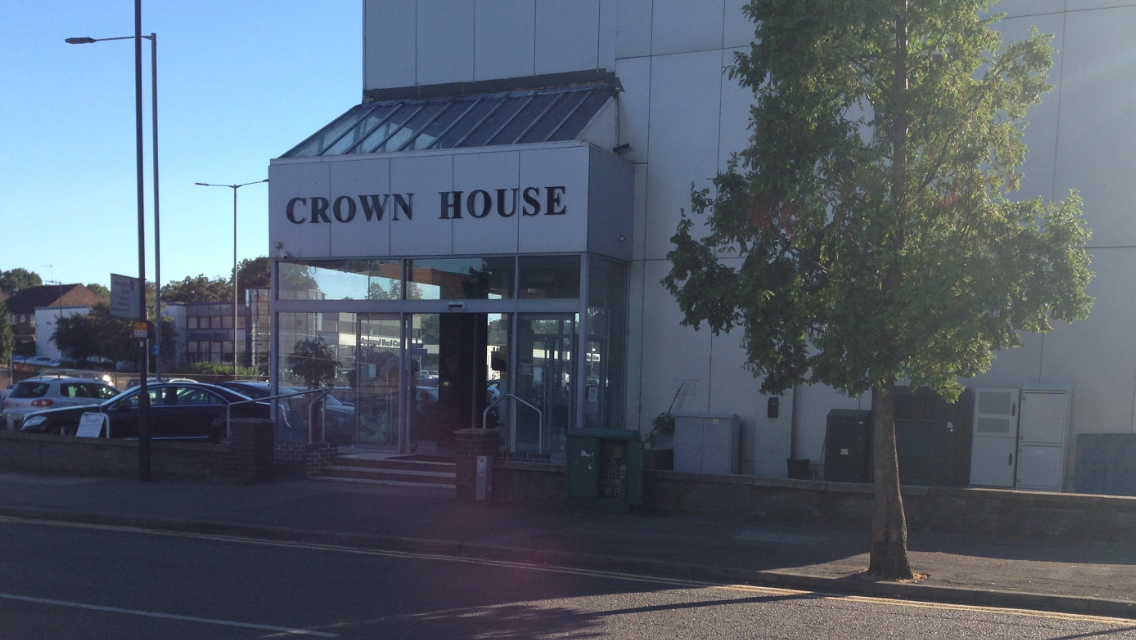 Crown House photo 6