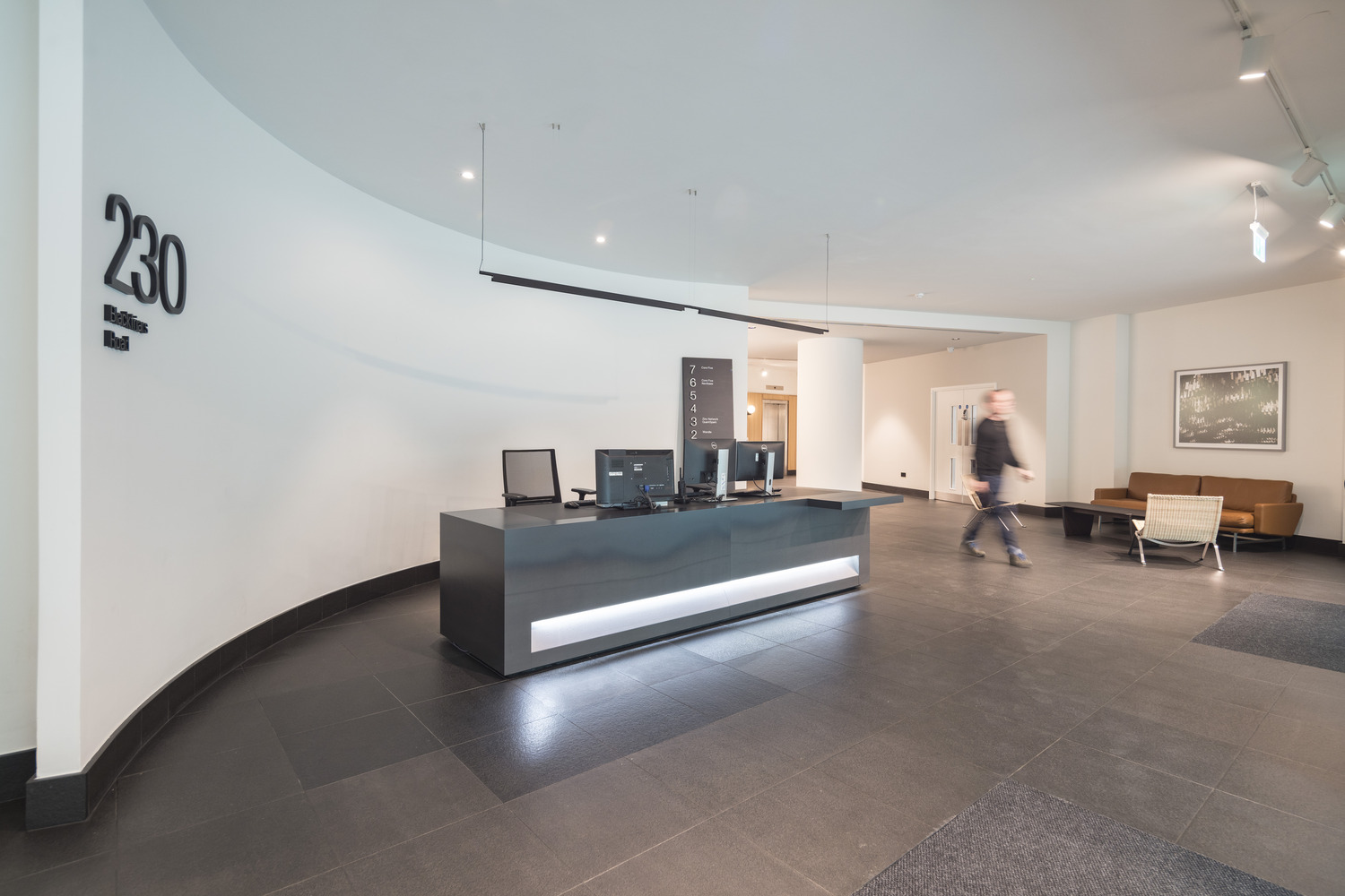 230 Blackfriars photo 3
