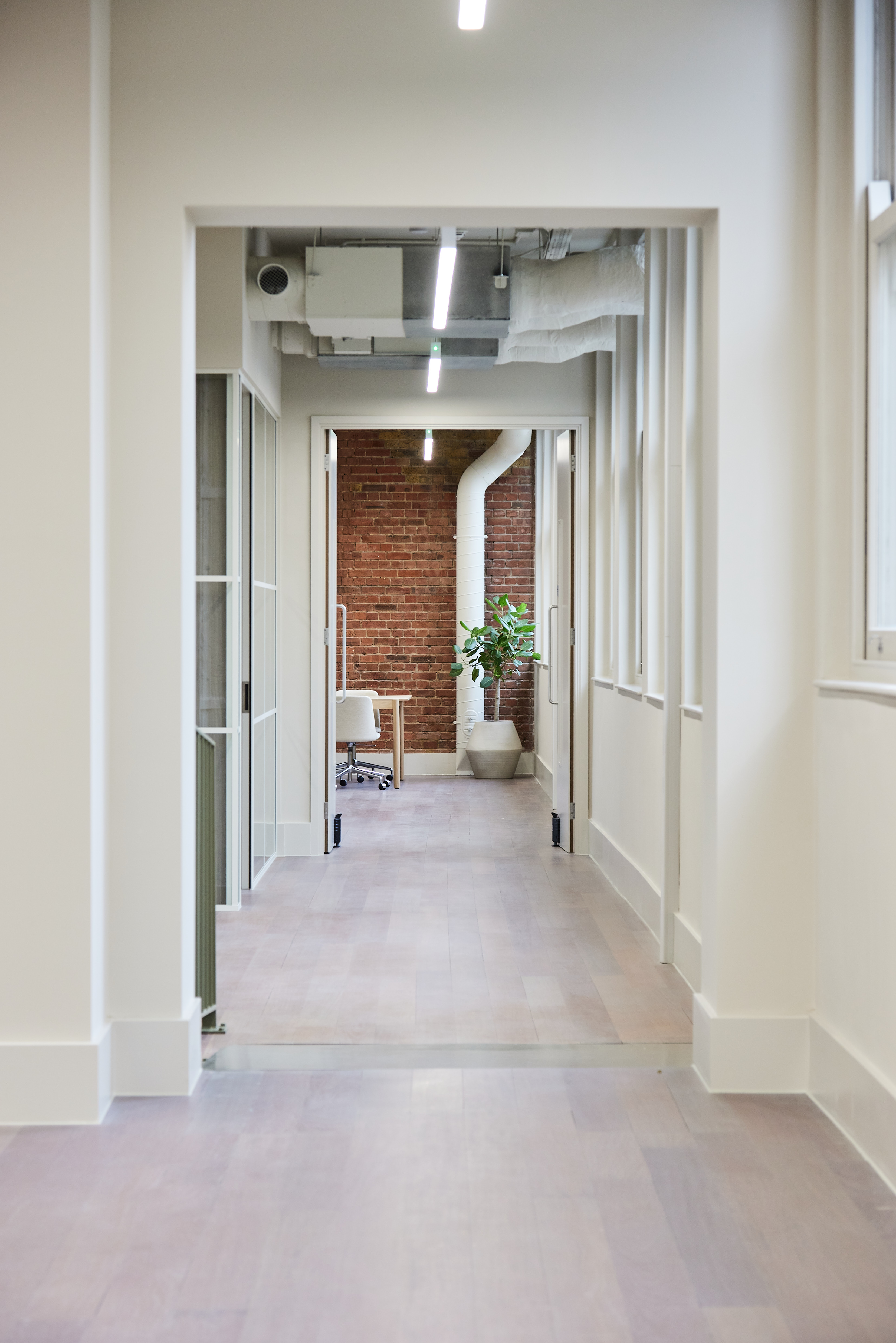 60 Ironmonger Row photo 8