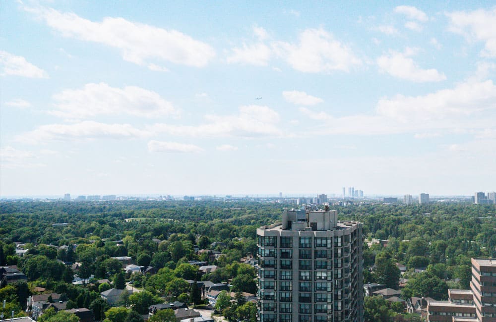 Toronto - 2 Sheppard Ave E photo 5