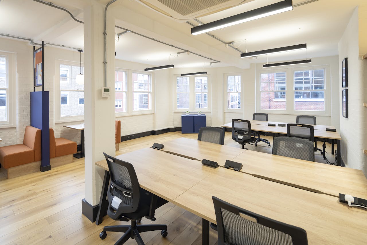 55 Goswell Road photo 12