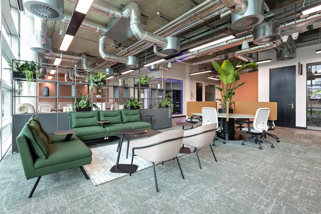 Link Spaces @ Botanica, Ditton Park photo 7