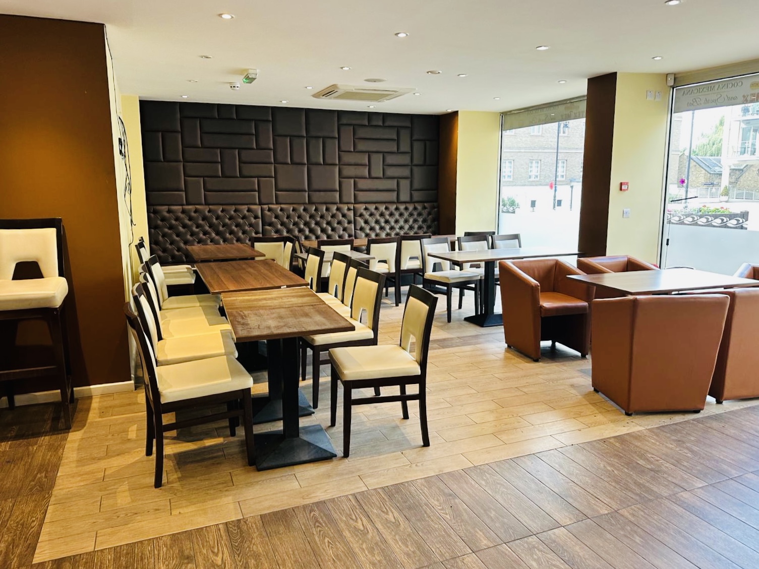 Unit 3 The Mosaic, 45 Narrow Street, Limehouse, Docklands, London, E14 8DN photo 3