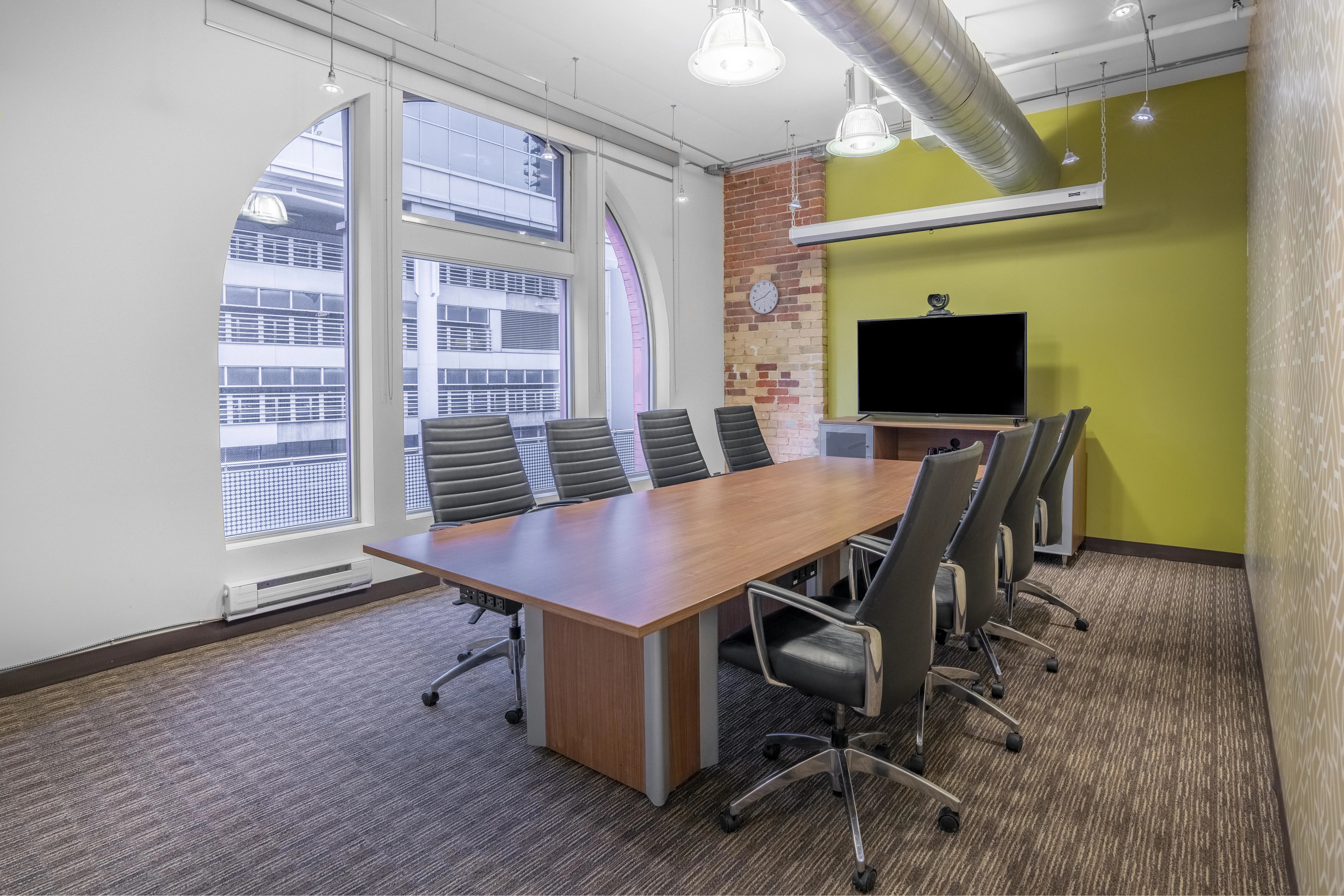 229 Yonge Street photo 2