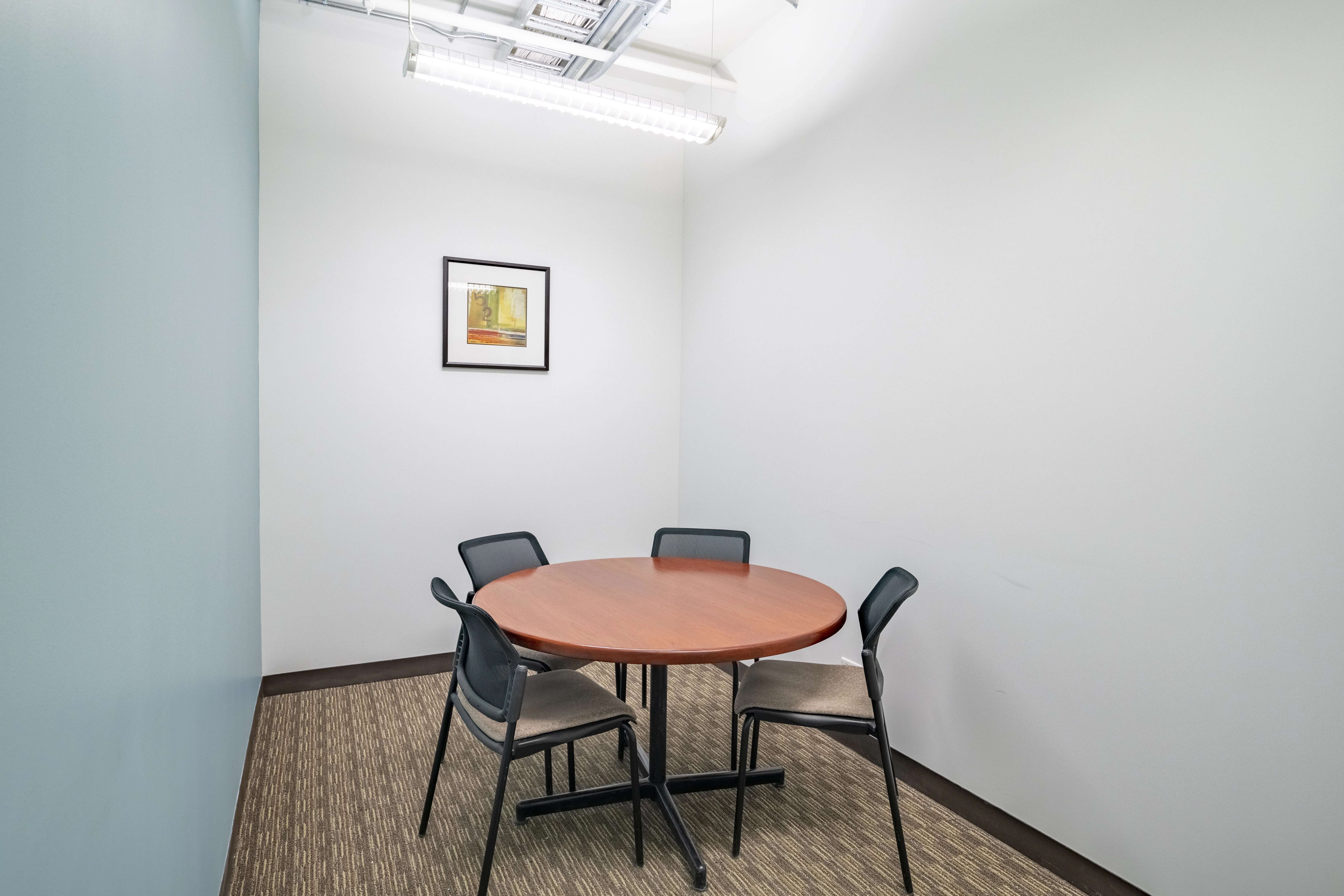 229 Yonge Street photo 8