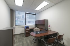 440 Laurier Ave photo 4