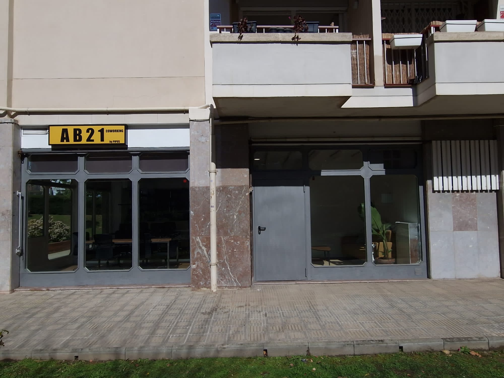 AB21 space. Coworking