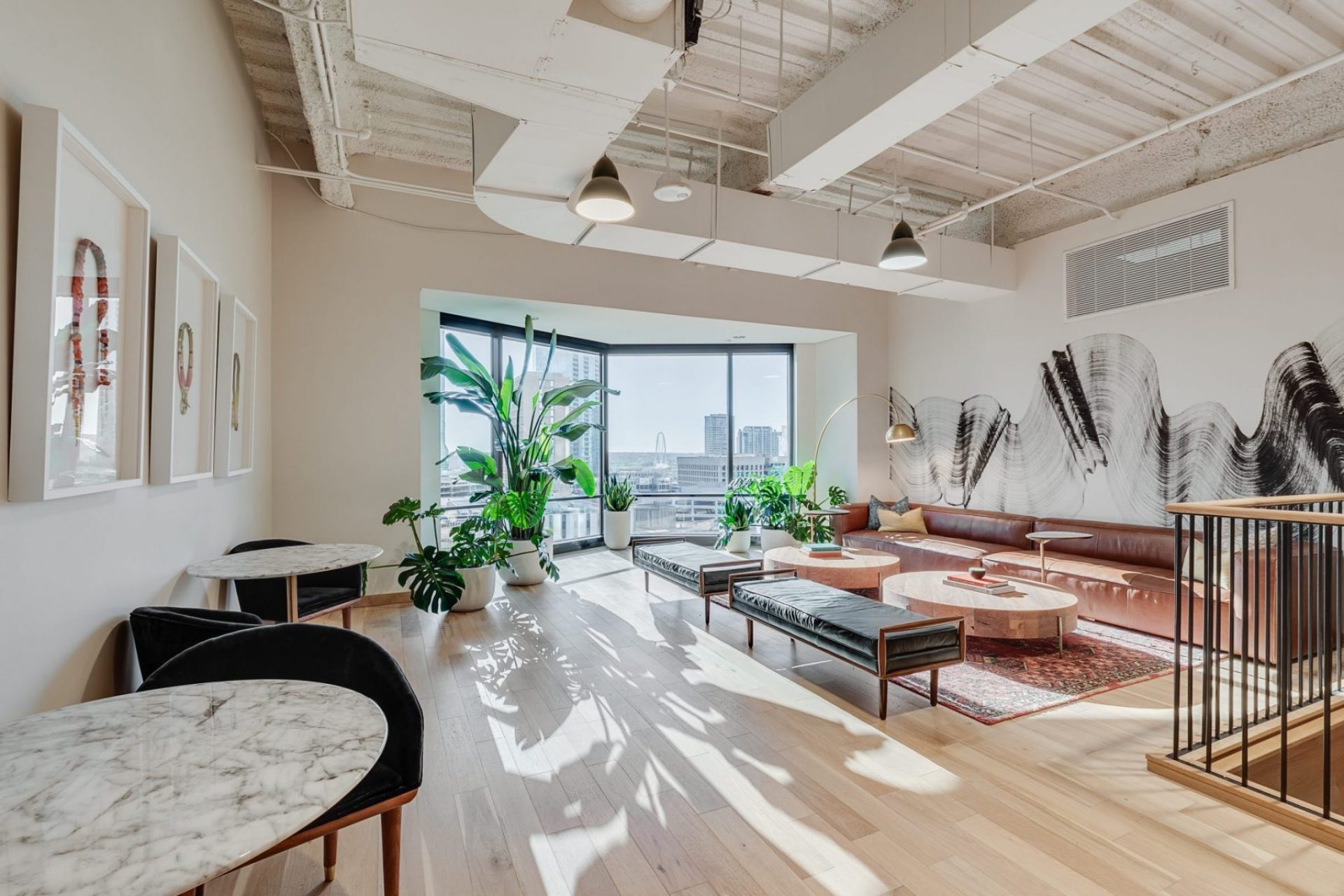 Downtown Dallas, Trammell Crow Center