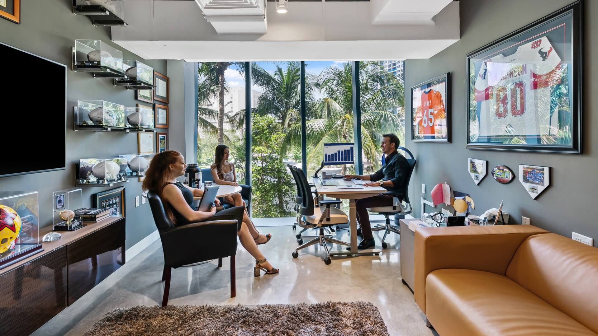 333 Las Olas Way photo 9