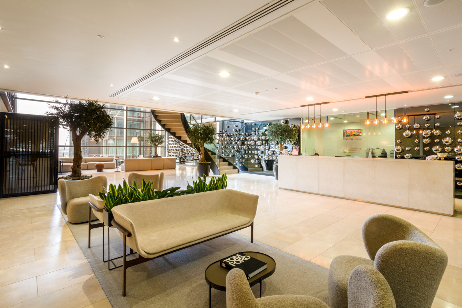 110 Bishopsgate photo 3