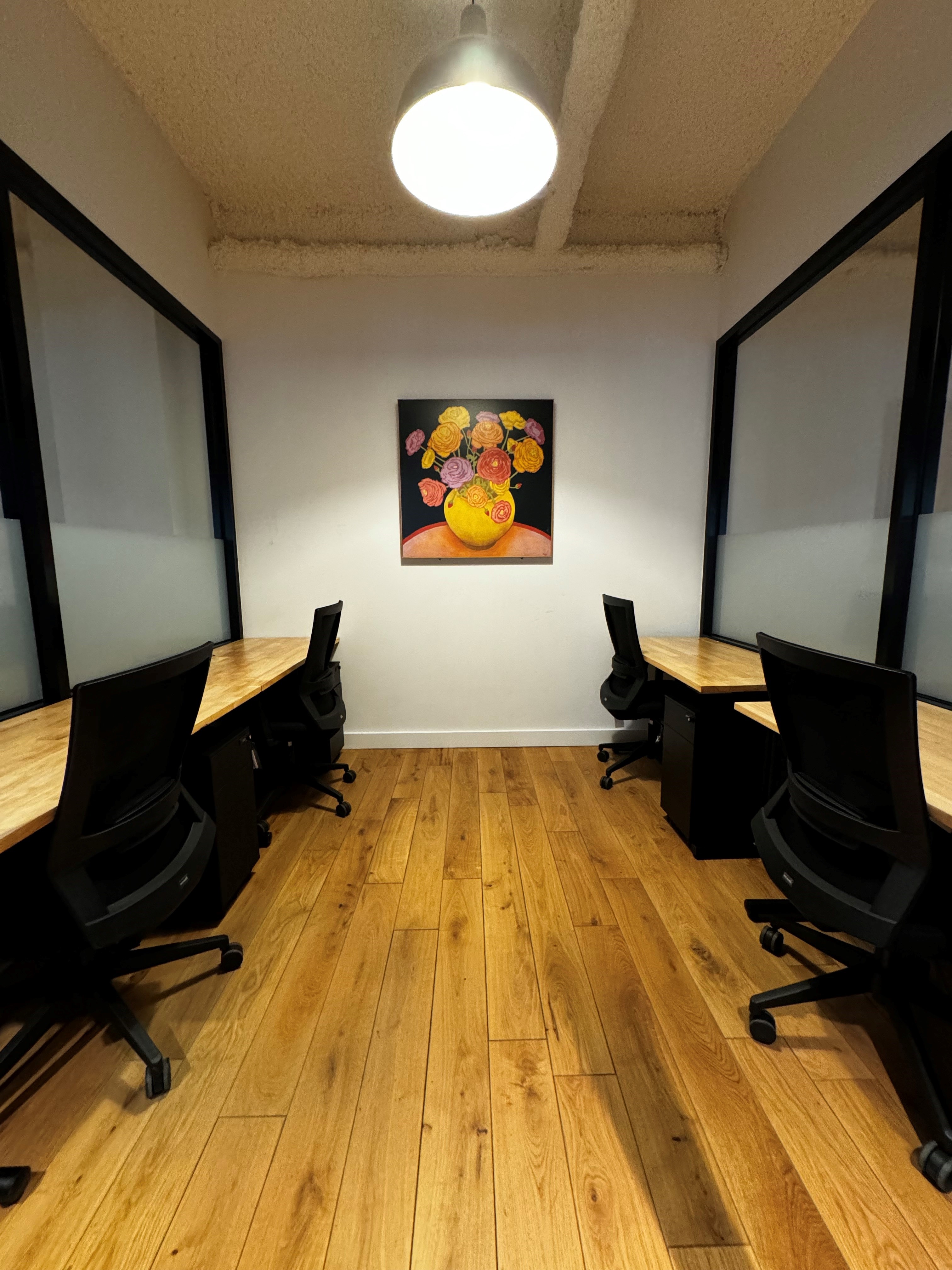 Corporate Suites at 880 Third Avenue photo 8