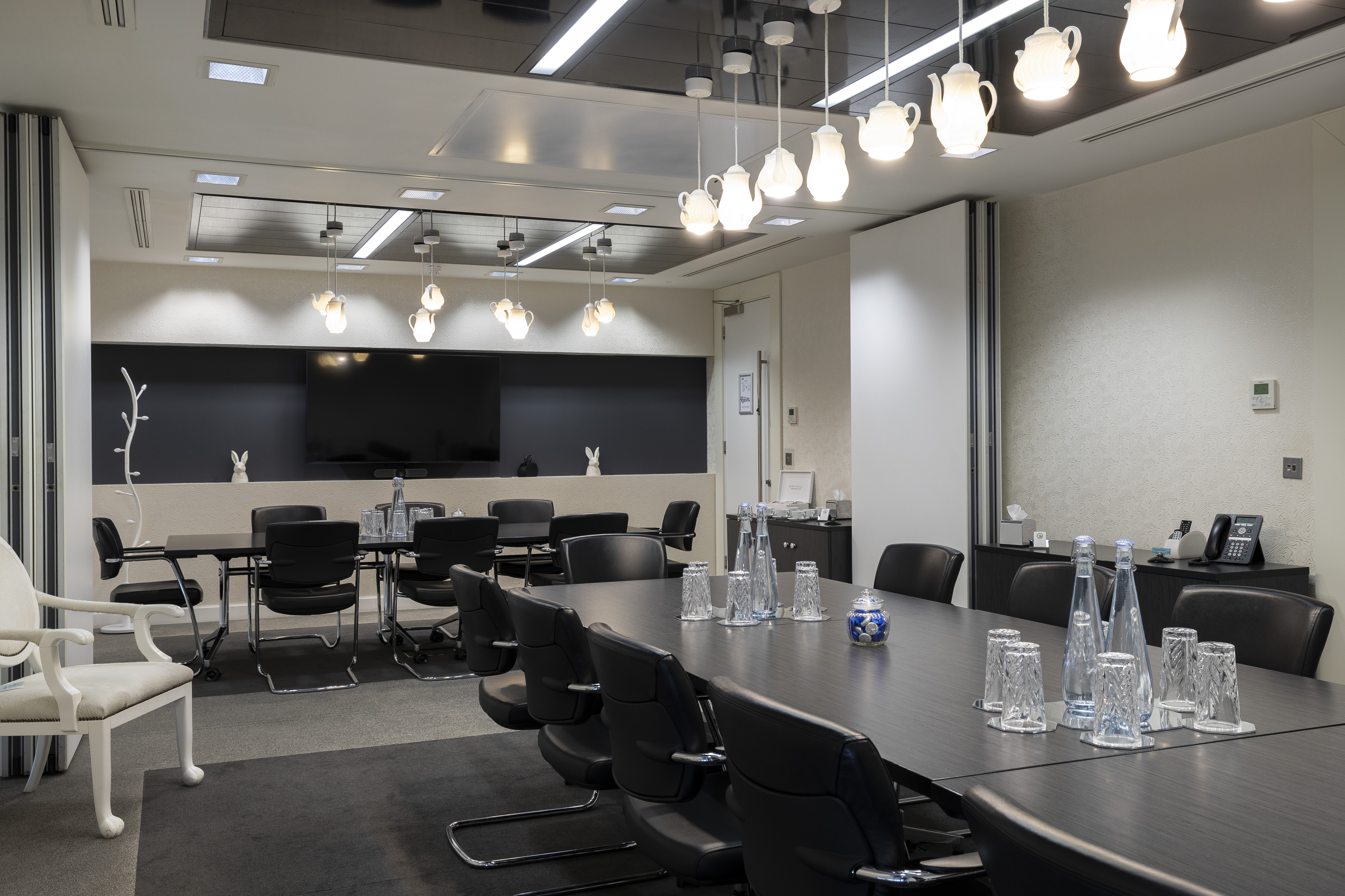Office Space in Town Waterloo photo 8