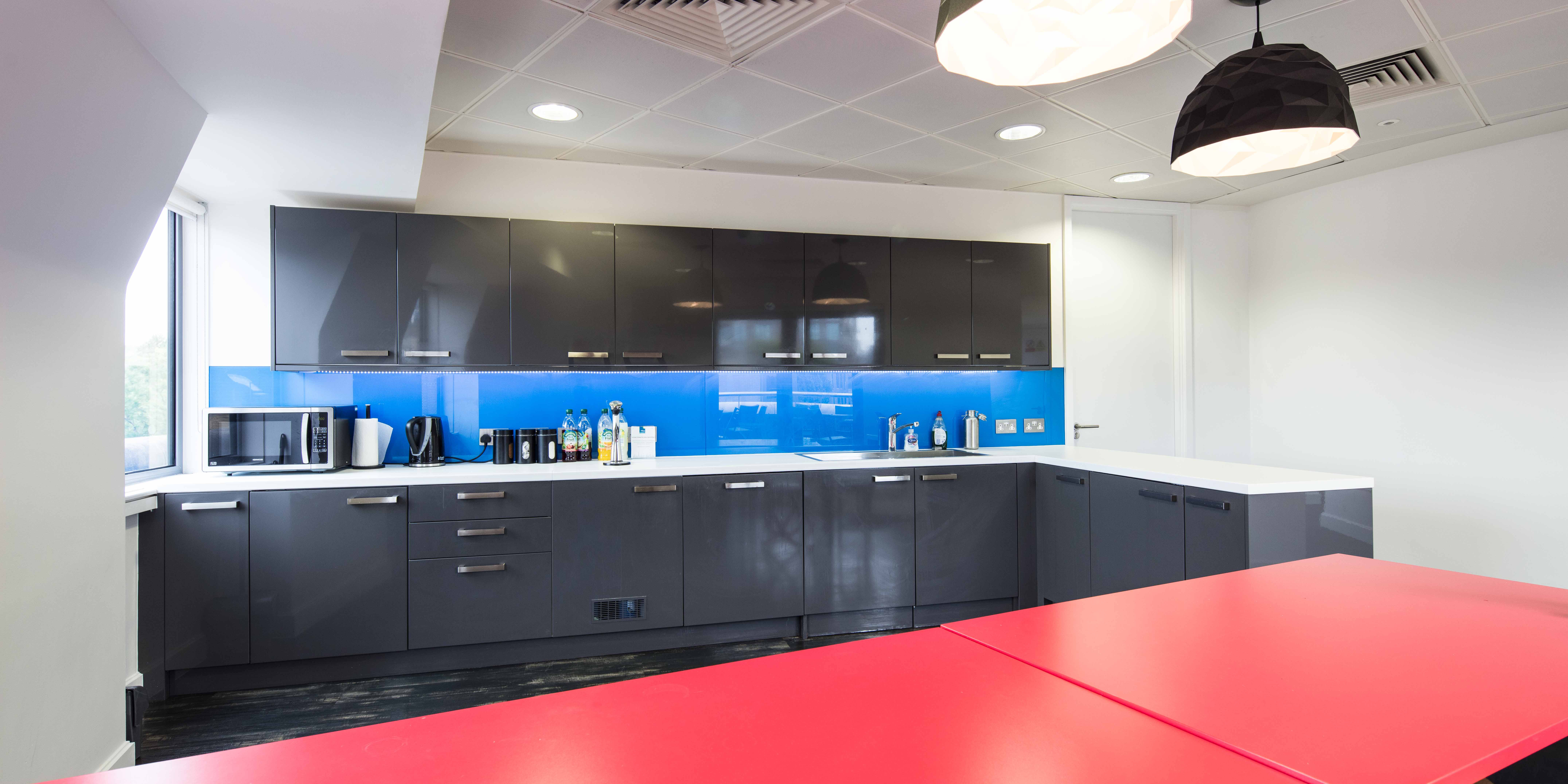 Office Space in Town Waterloo photo 10