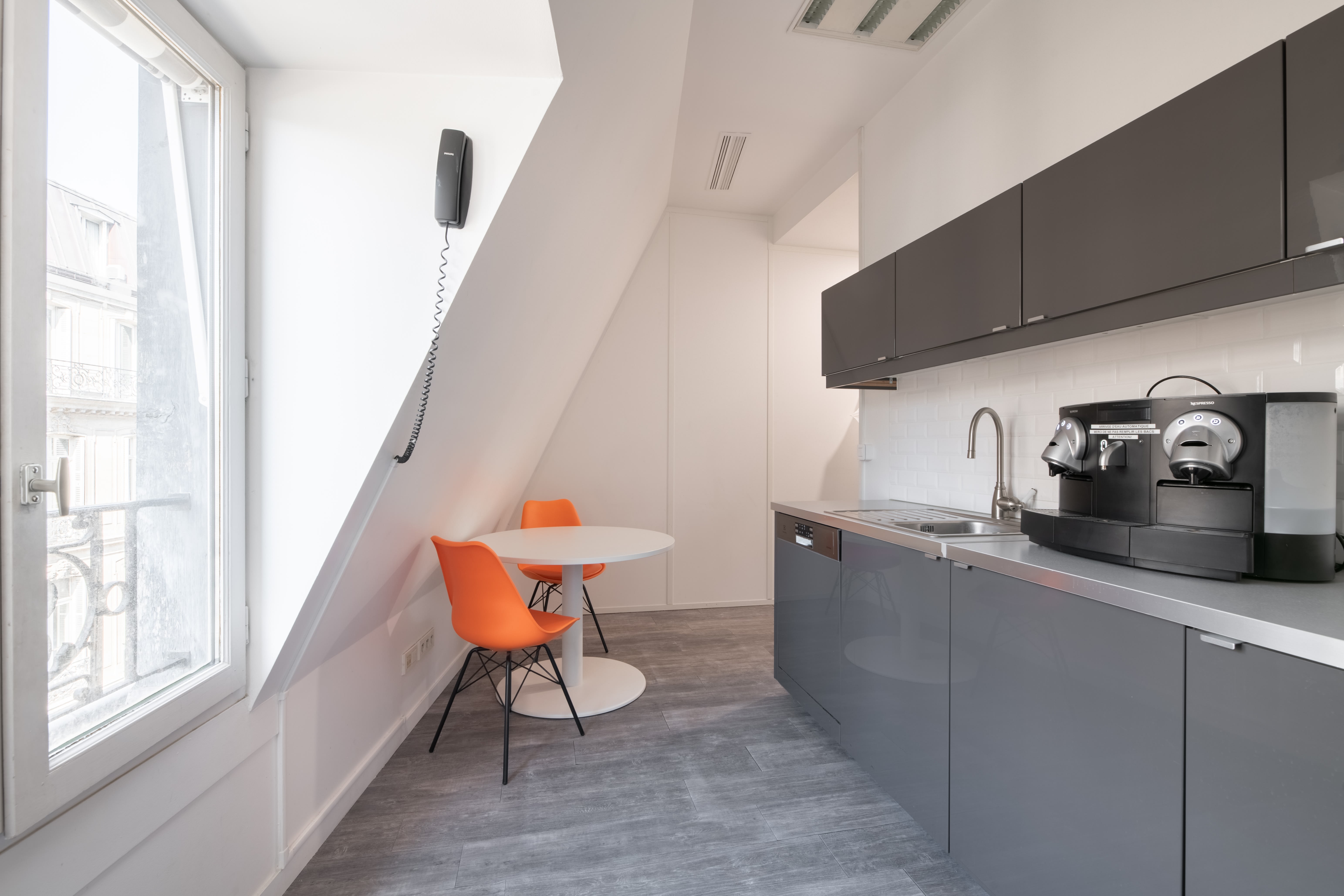 68 Rue du Faubourg Saint-Honore photo 3