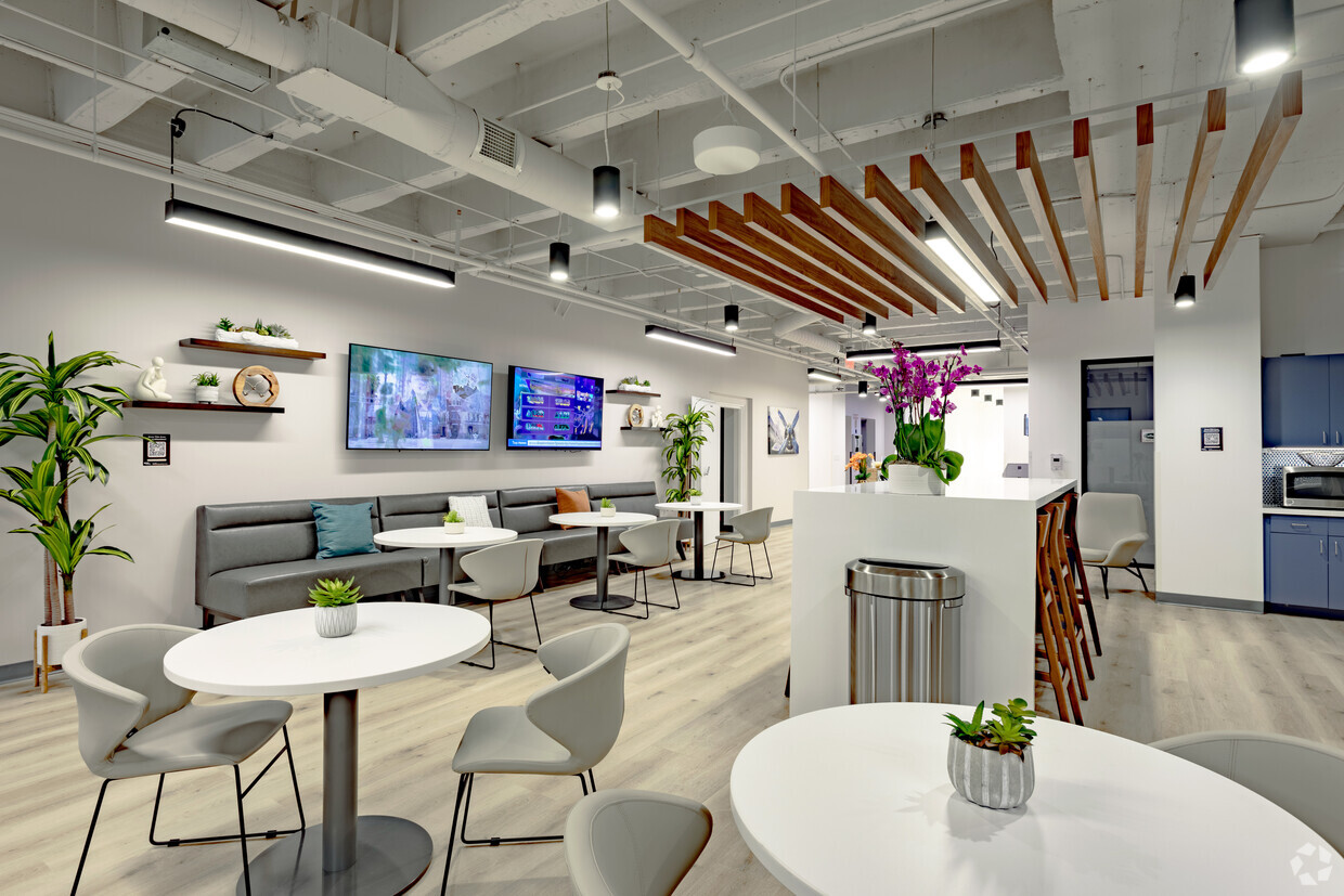 Office Evolution - West Palm Beach photo 7