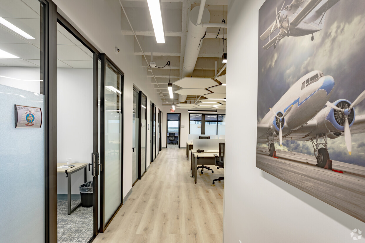 Office Evolution - West Palm Beach photo 9