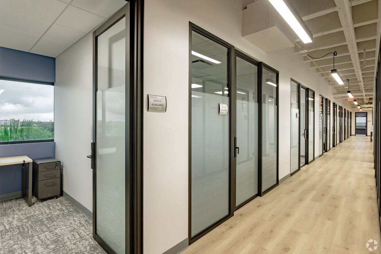 Office Evolution - West Palm Beach photo 3