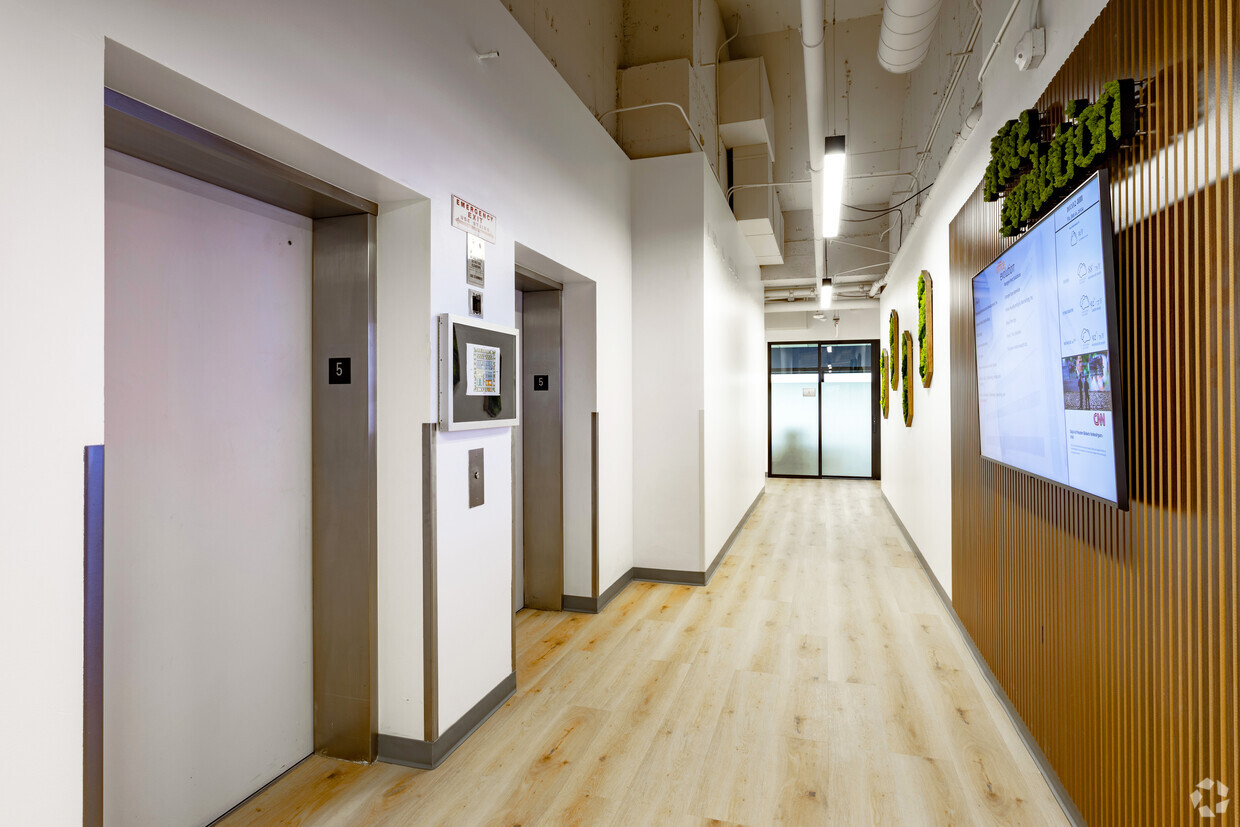 Office Evolution - West Palm Beach photo 5