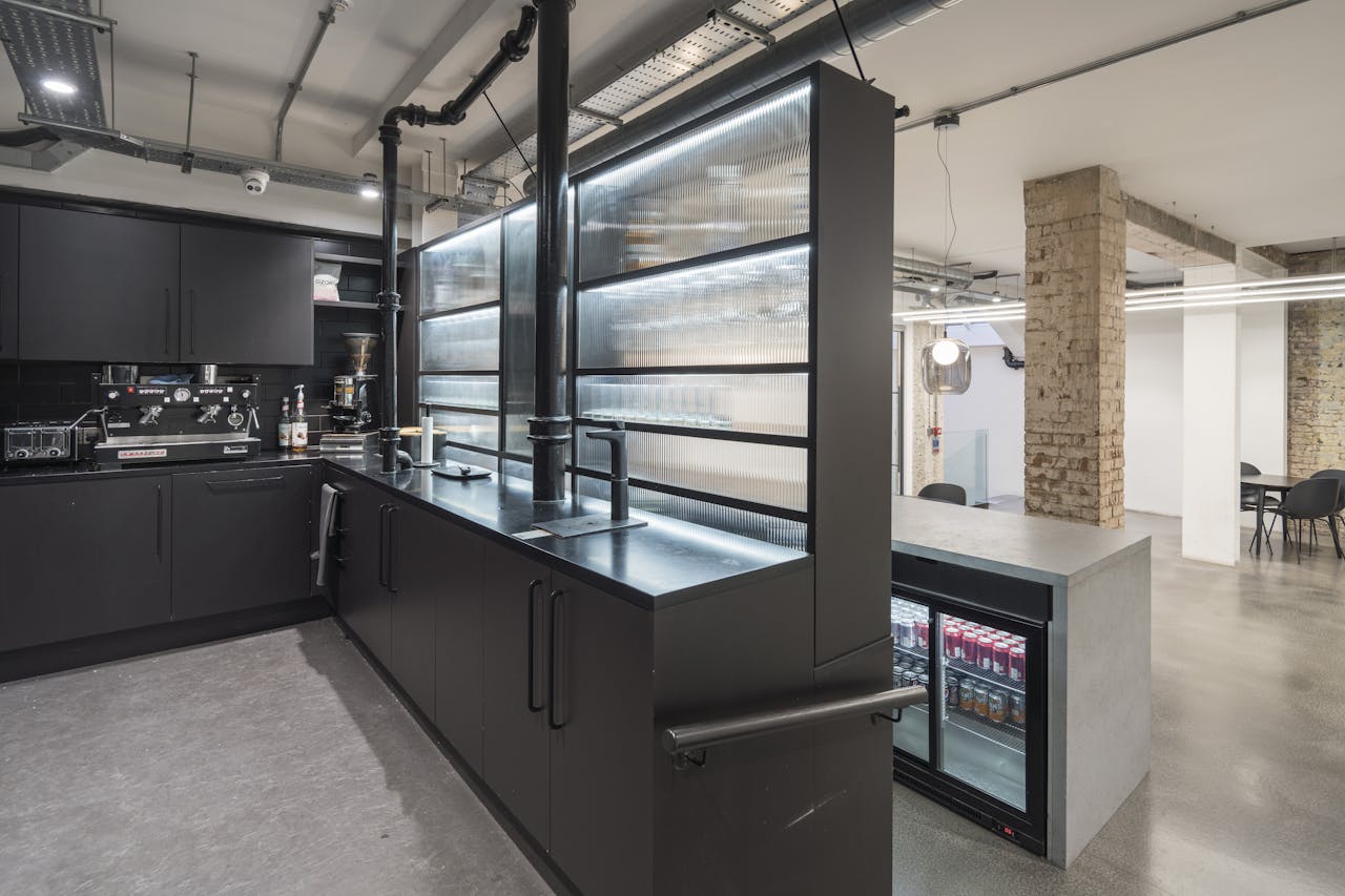 109-111 Farringdon Road photo 6