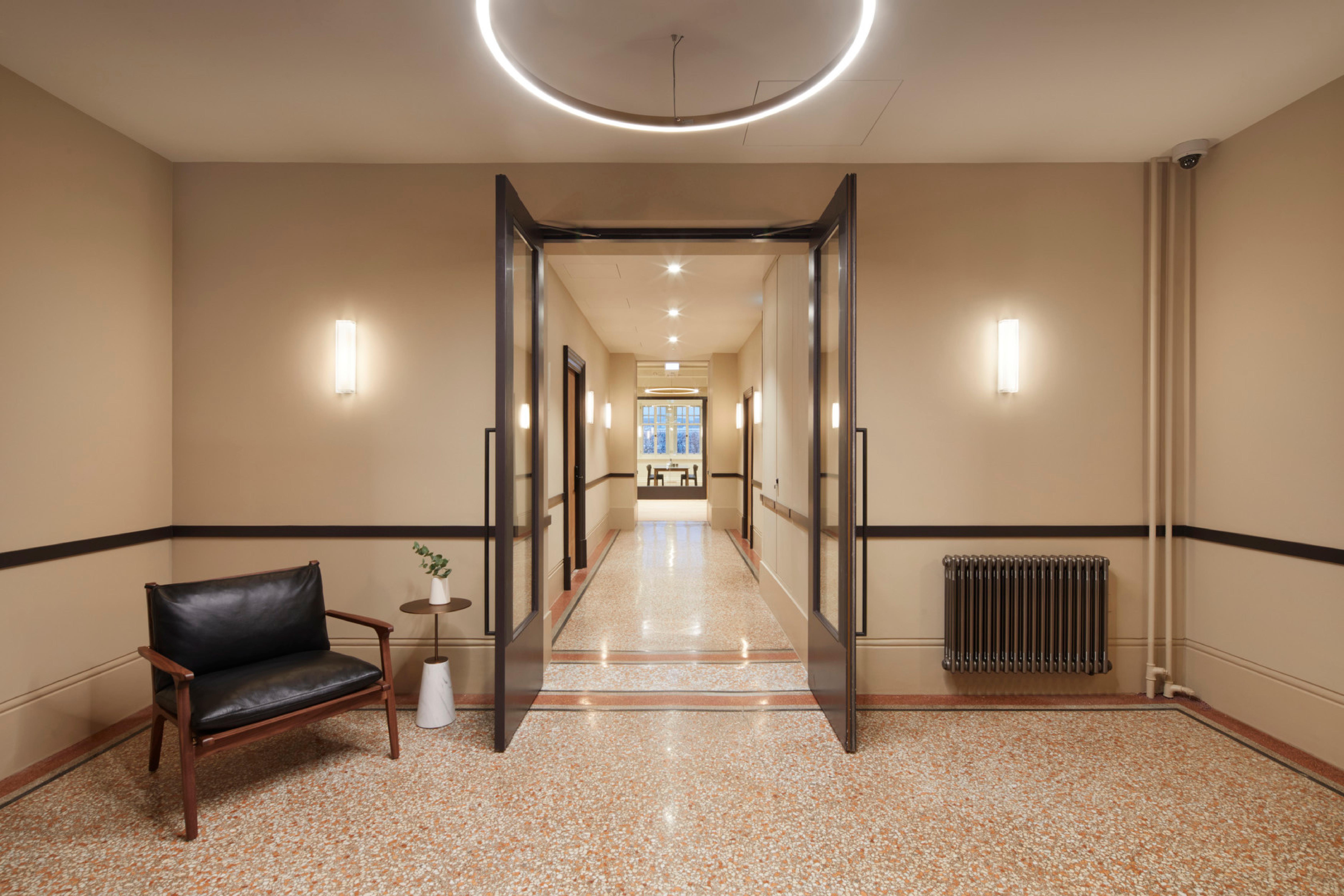 Hamilton House photo 6