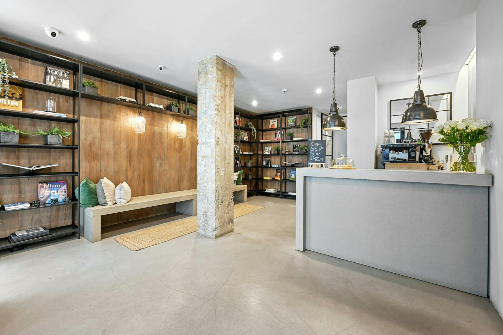 19 Berners Street photo 3