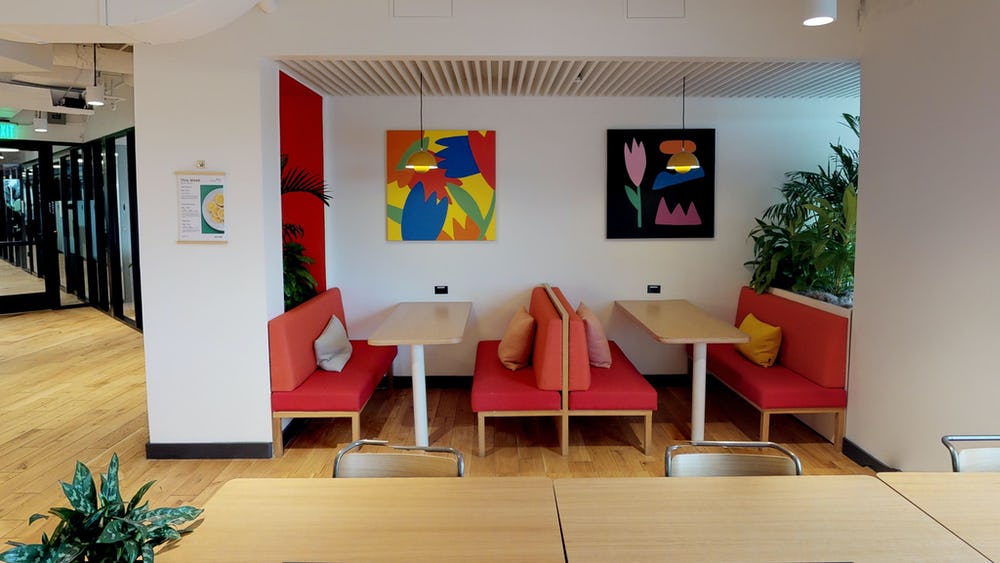 Bellevue Place photo 8
