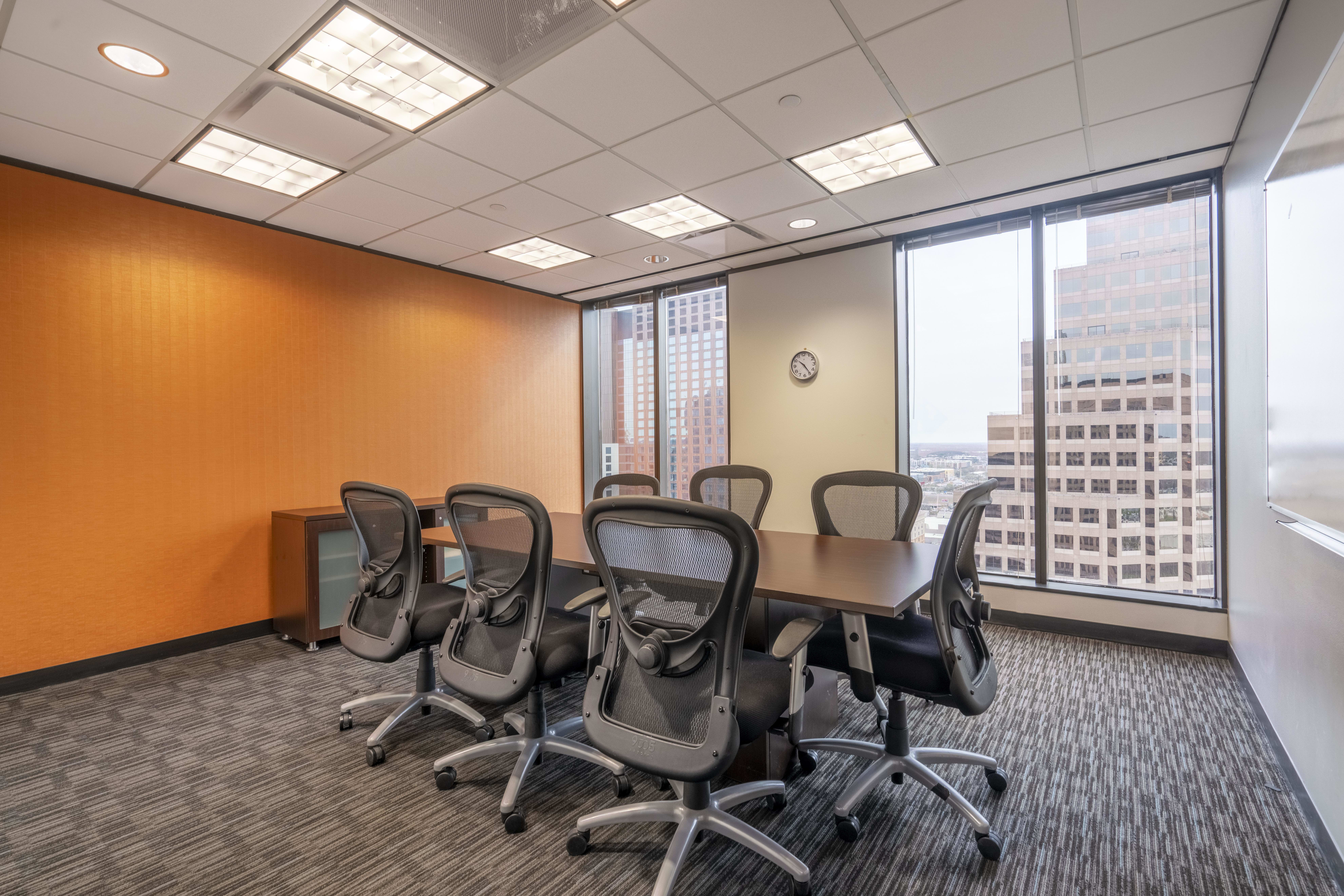 100 Congress Avenue photo 2
