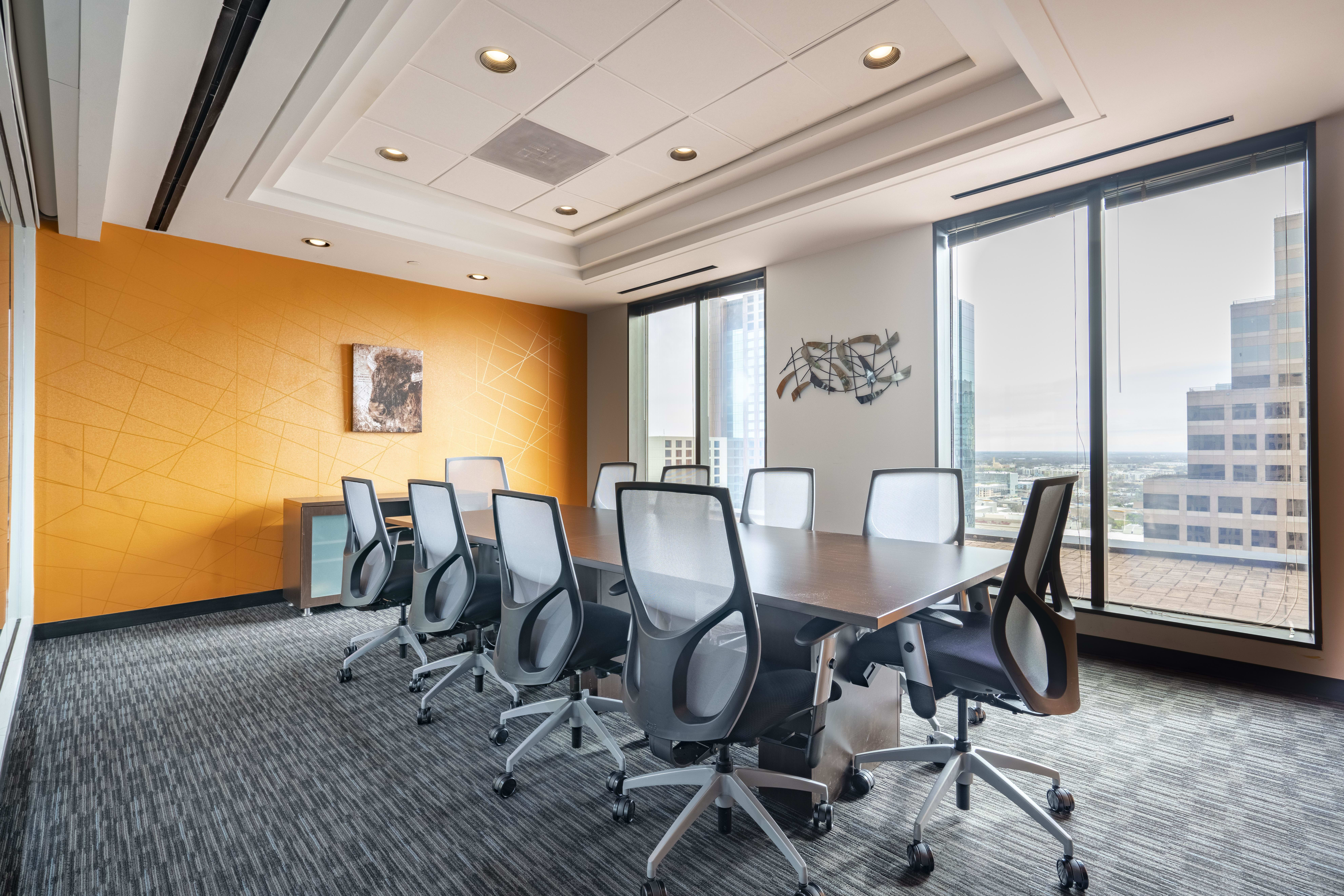 100 Congress Avenue photo 4