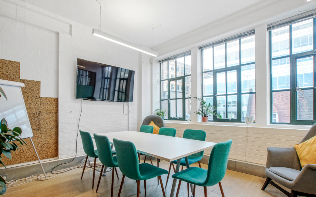 11 Curtain Road photo 3
