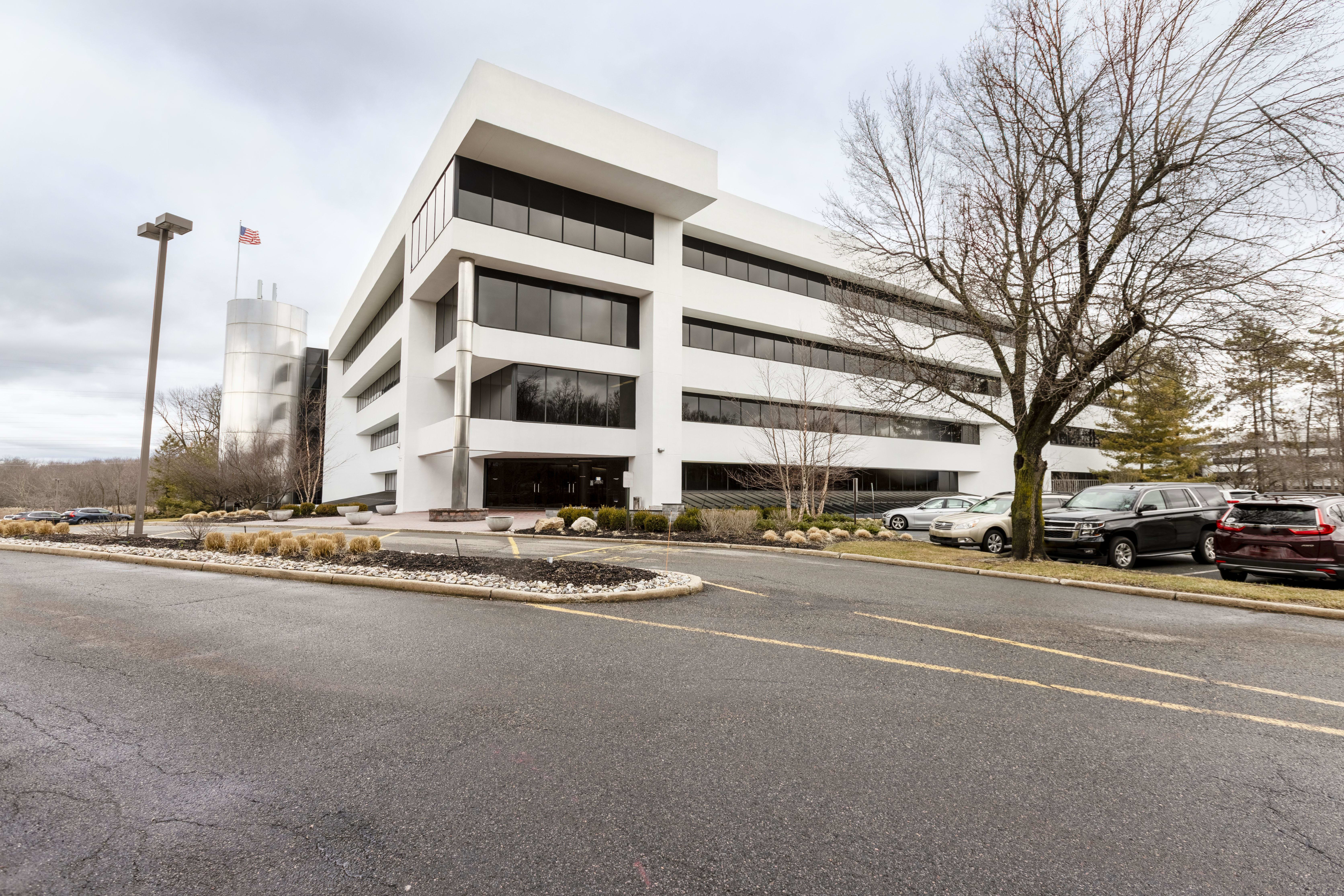 101 Eisenhower Parkway