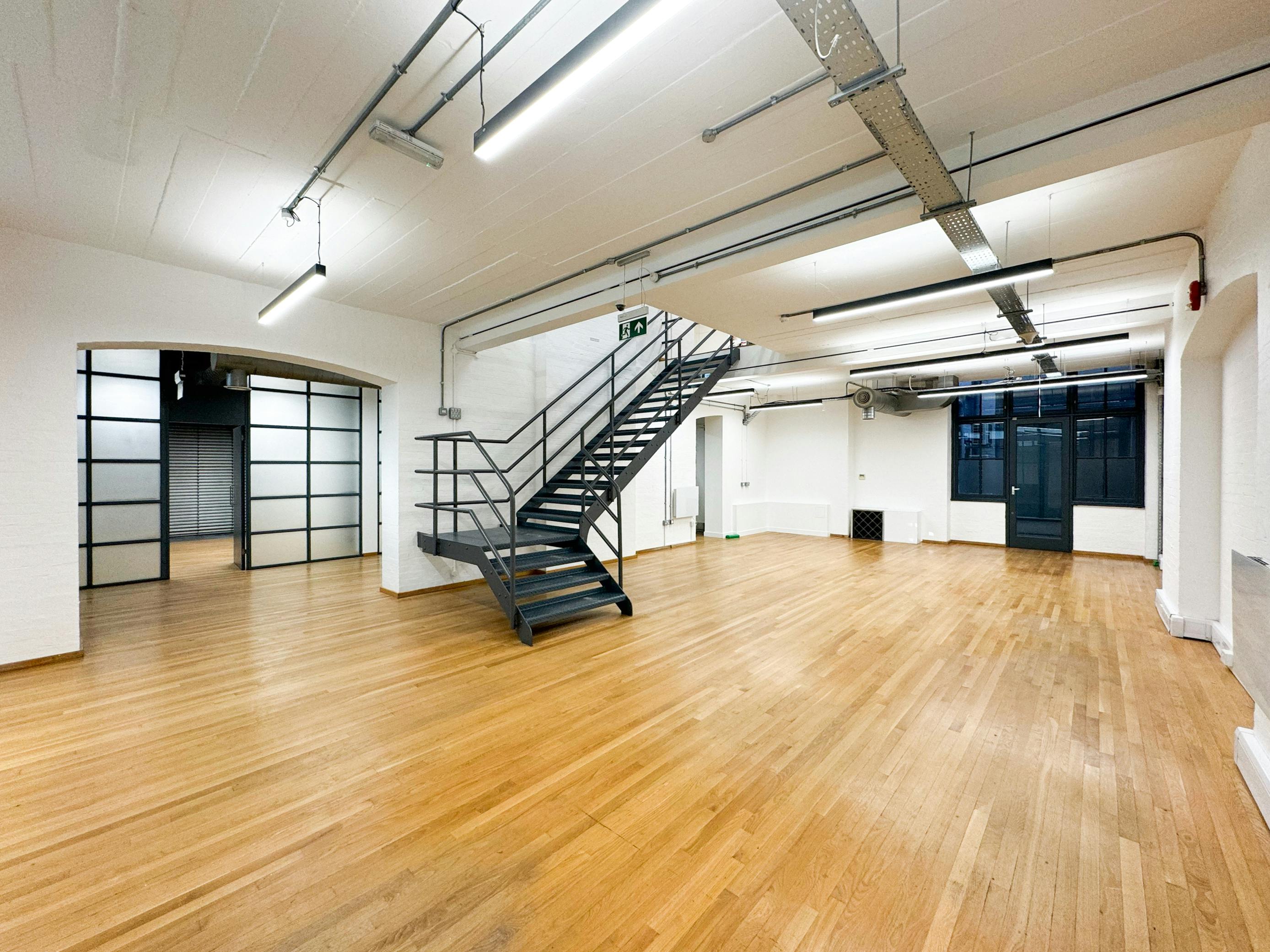 30 Gresse Street photo 4