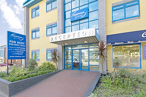 Coronation Road photo 2