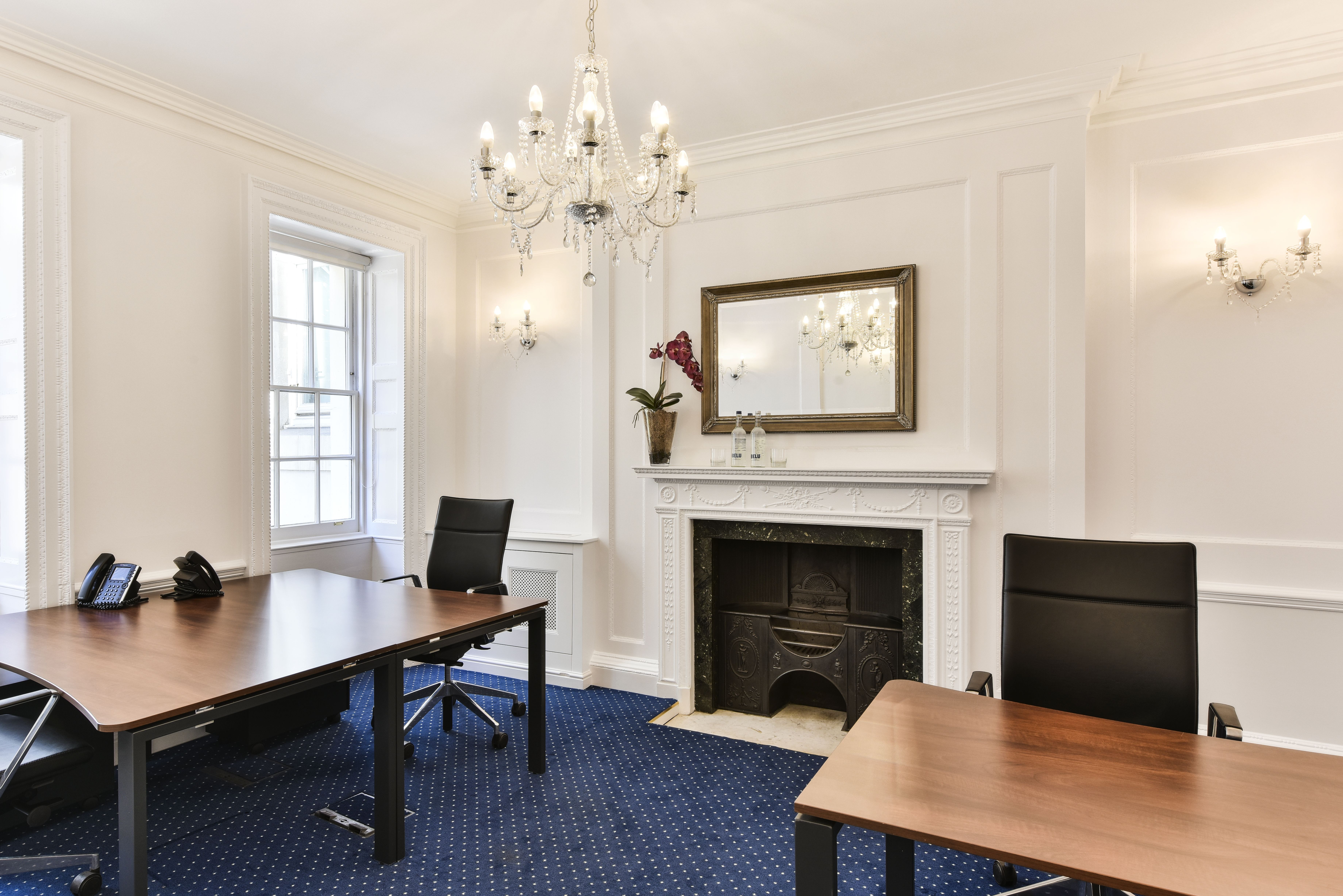 23 Berkeley Square photo 6