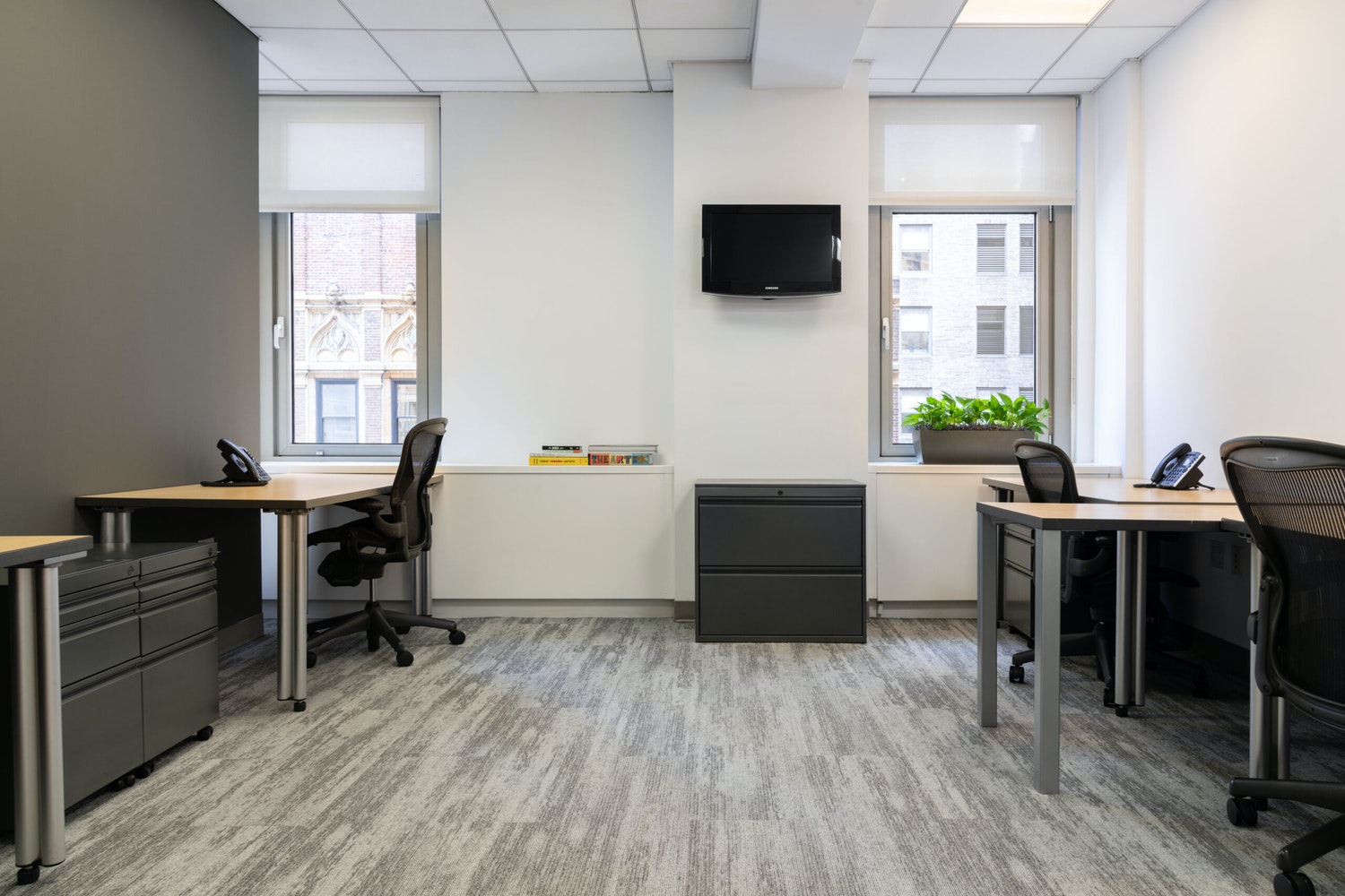 295 Madison Avenue photo 8