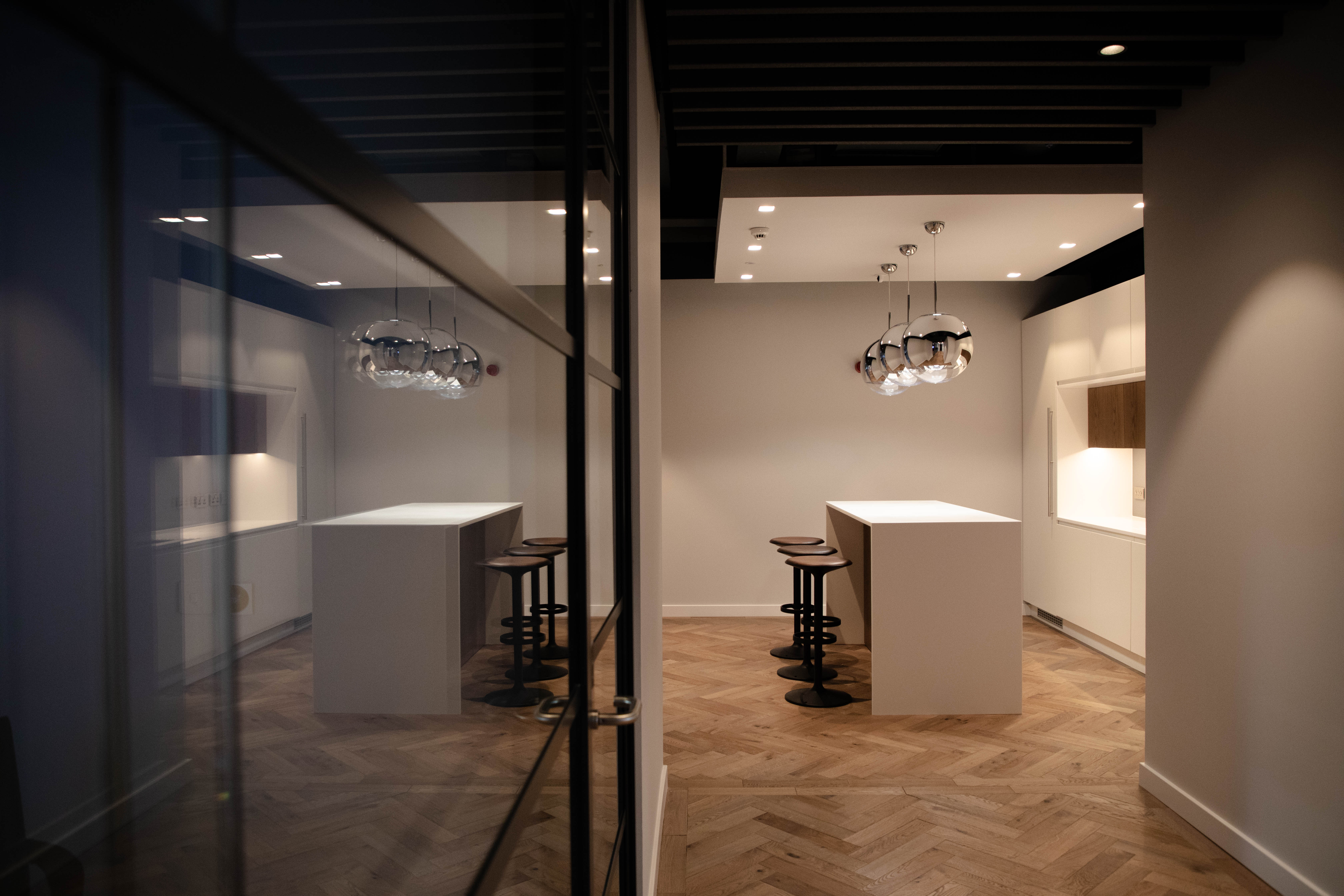 Neo Space photo 3