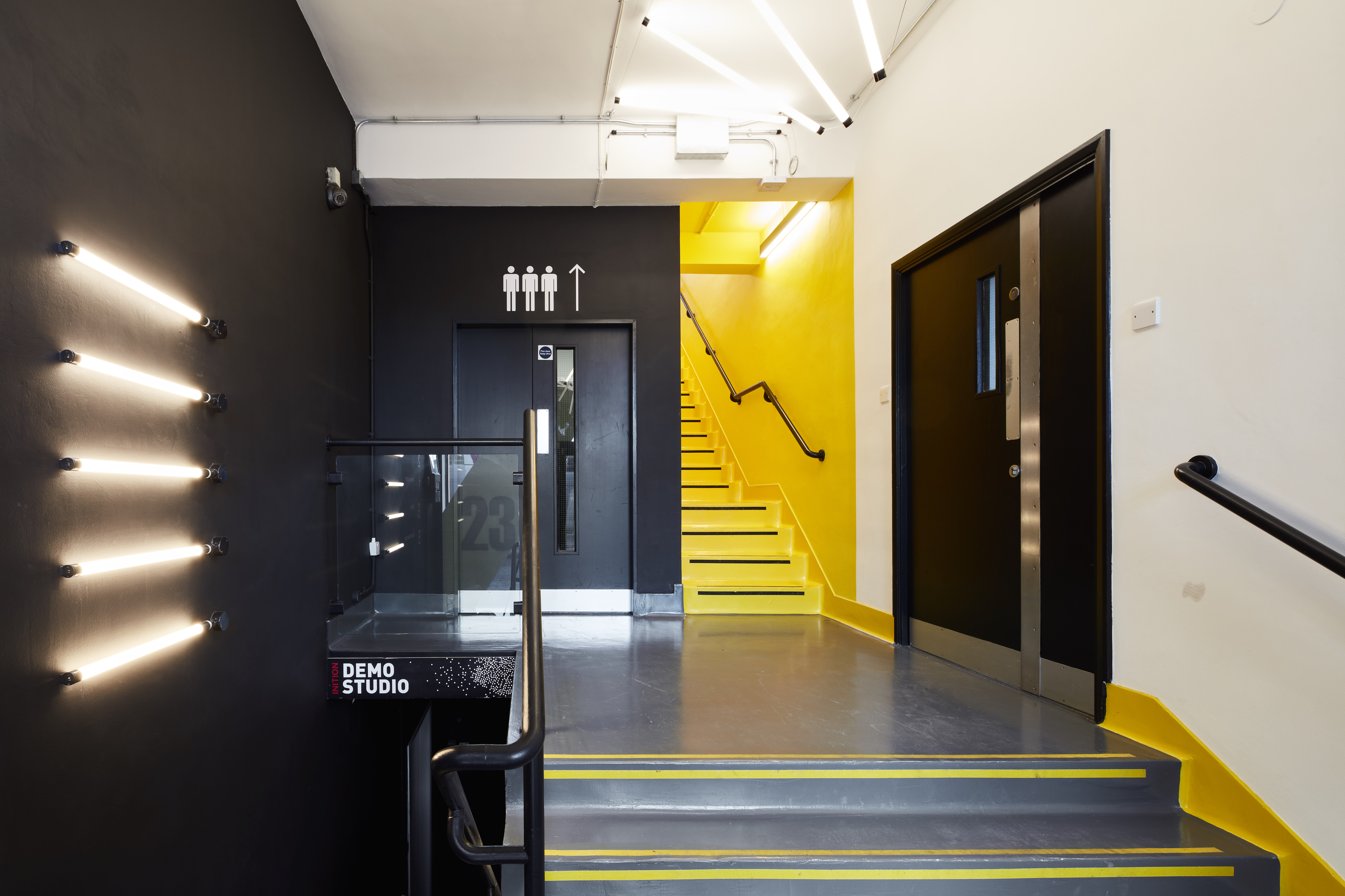23 Curtain Road photo 4