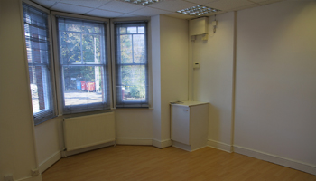 Centre 42 photo 6