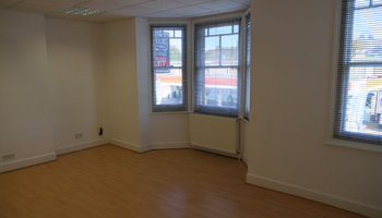 Centre 42 photo 7