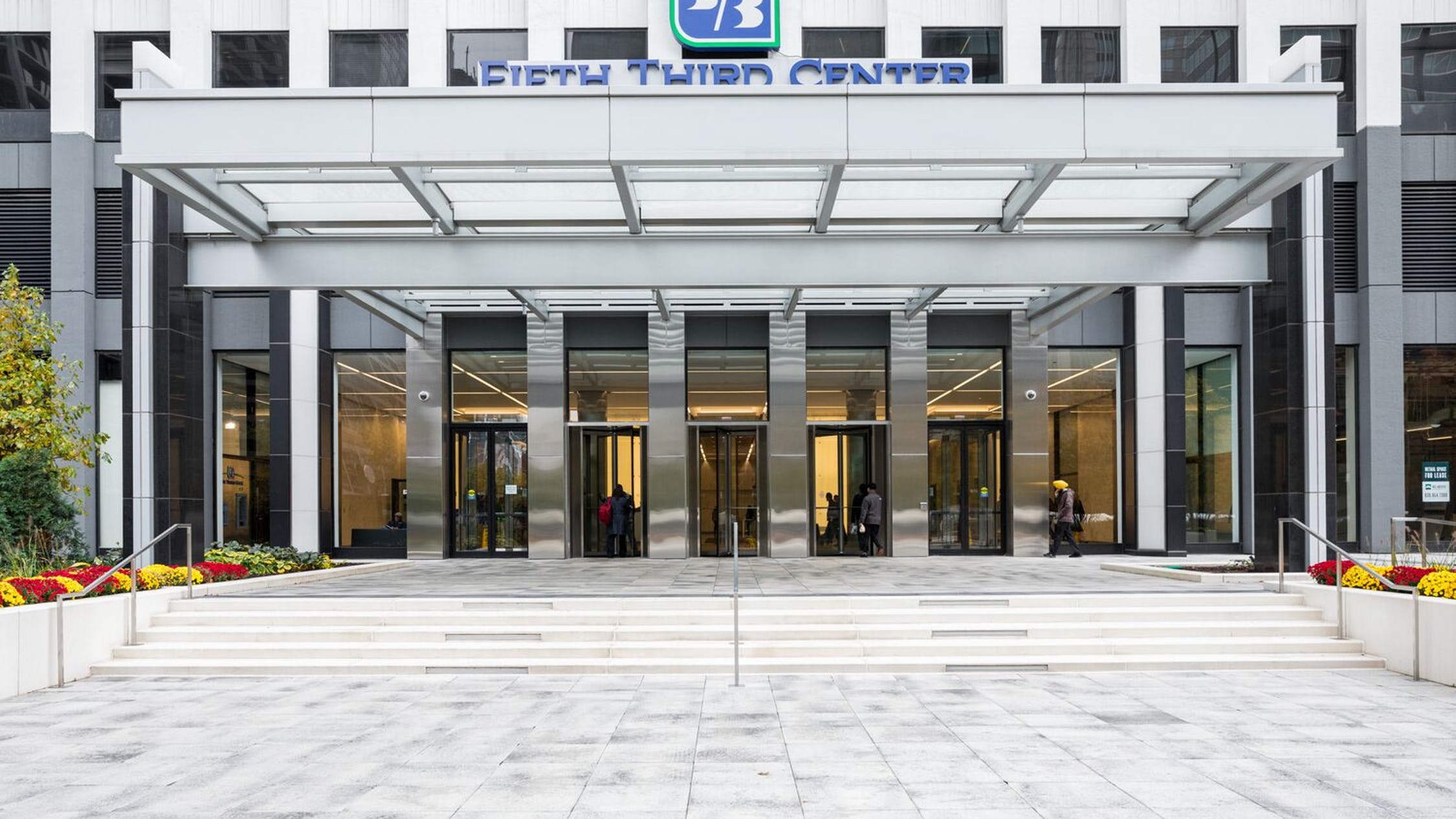 222 South Riverside Plaza