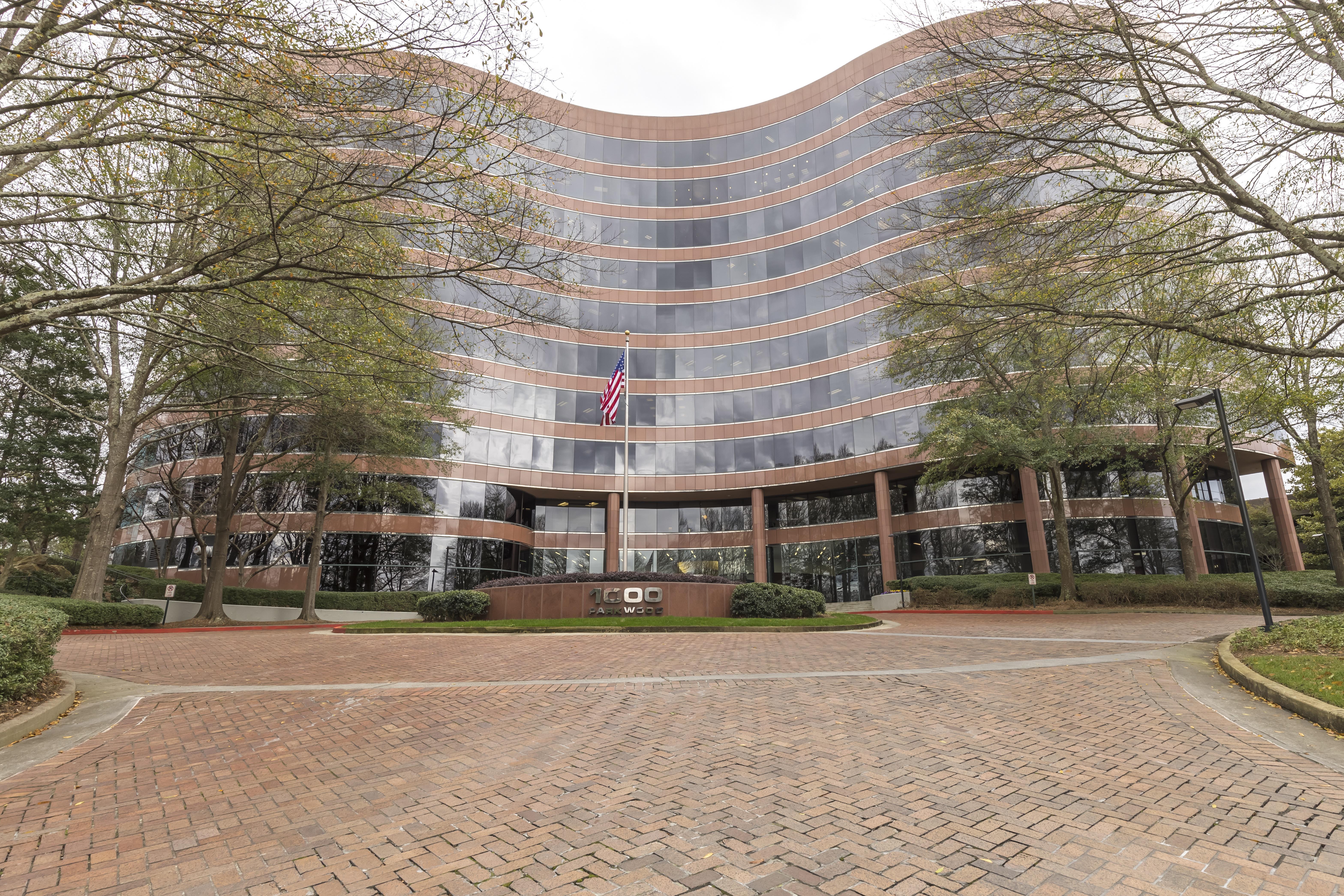 1000 Parkwood Circle