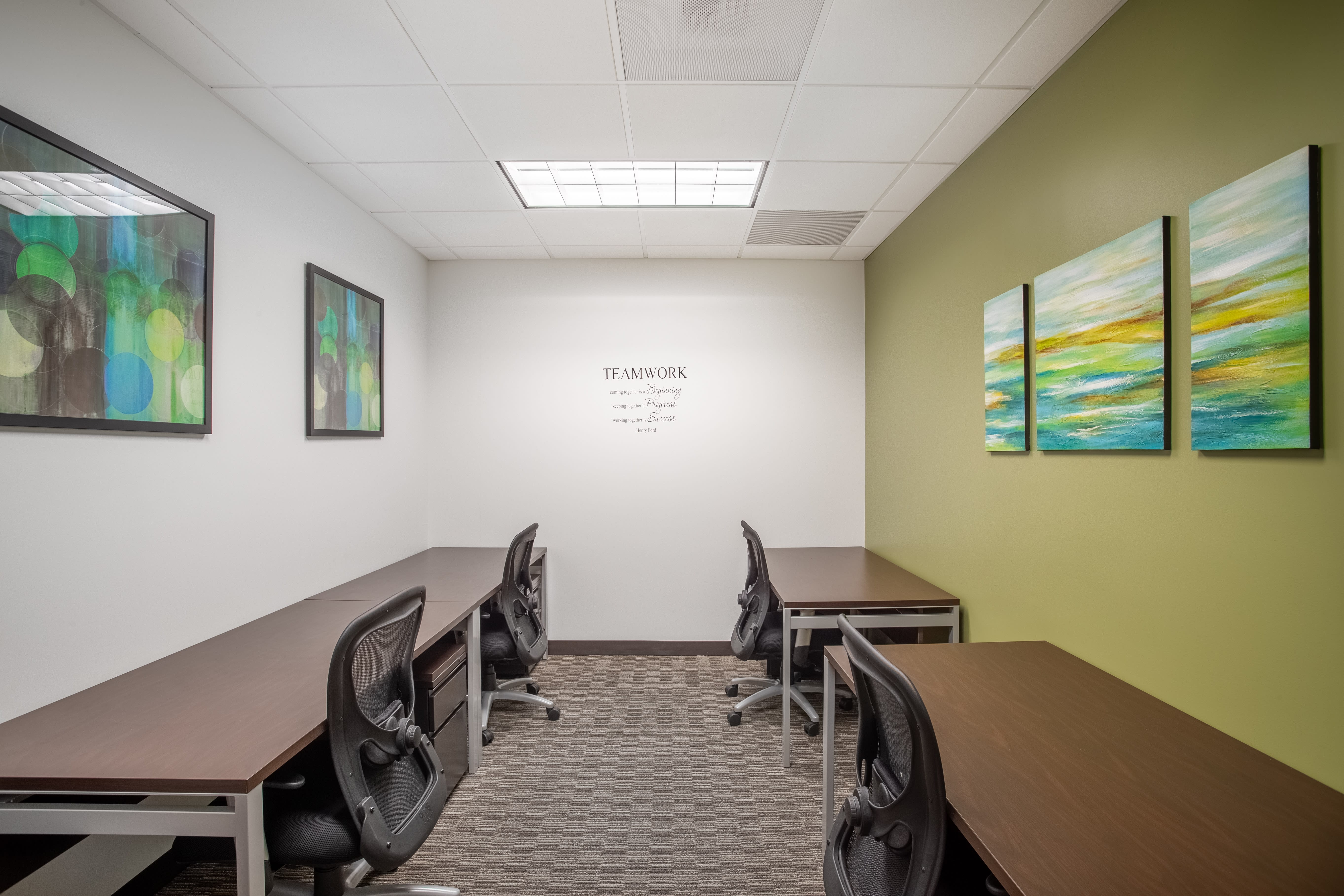 Topaz Building photo 1