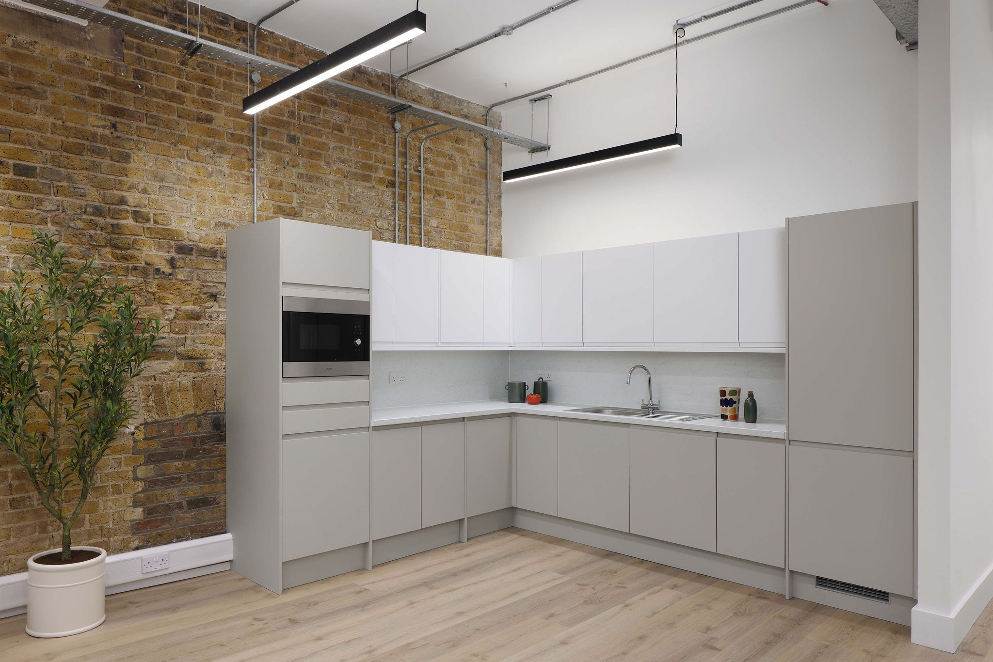 44-46 Scrutton Street photo 4