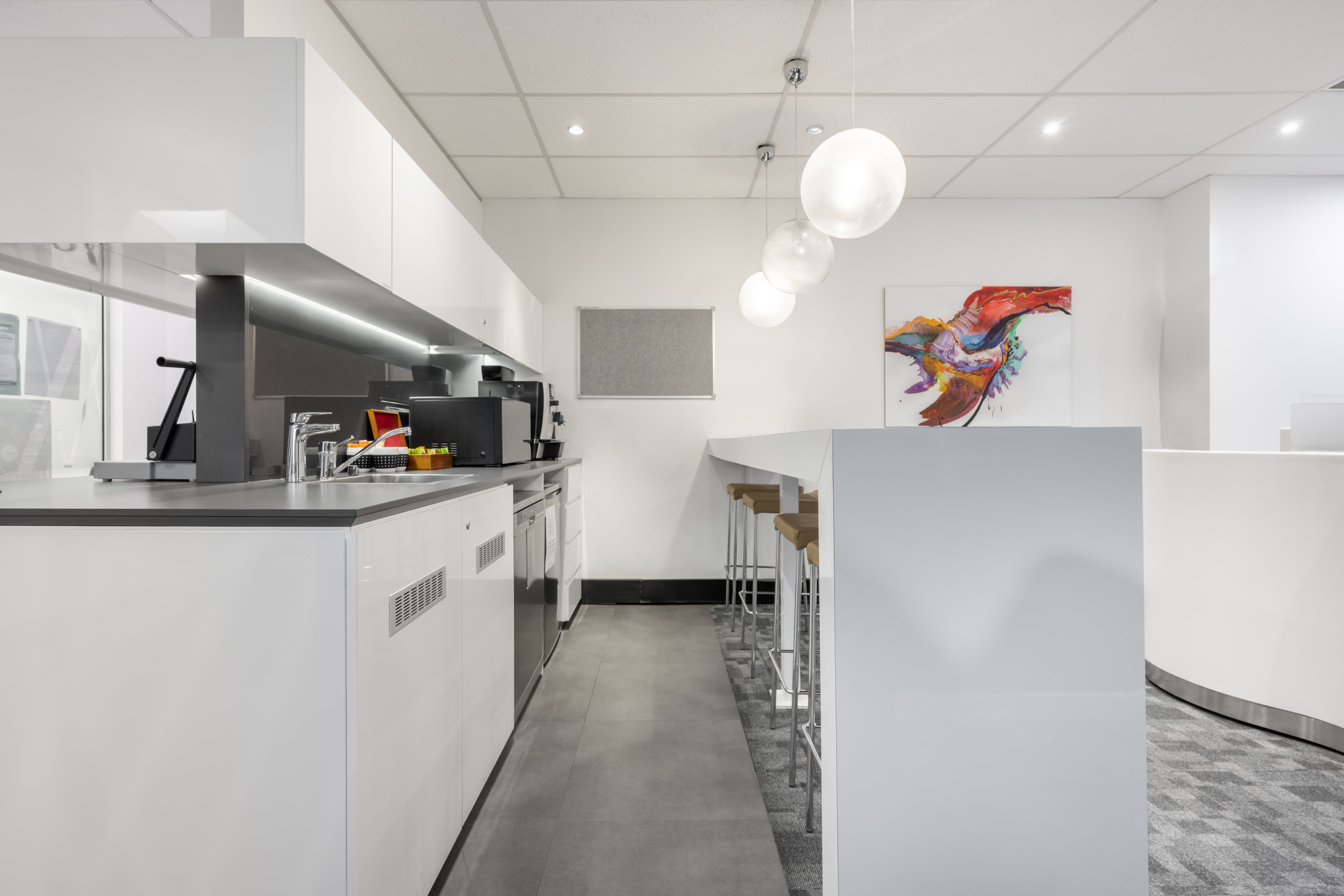 81 Flushcombe Road photo 1