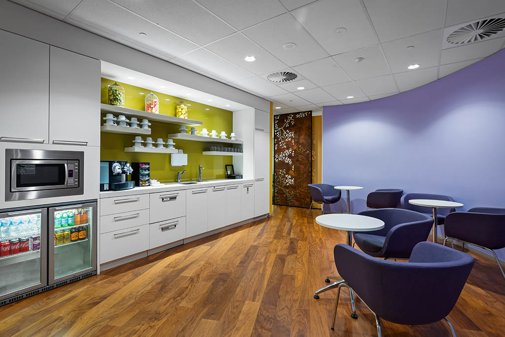 108 Saint Georges Terrace photo 4