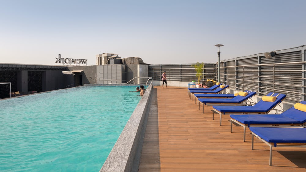 Raheja Platinum photo 8